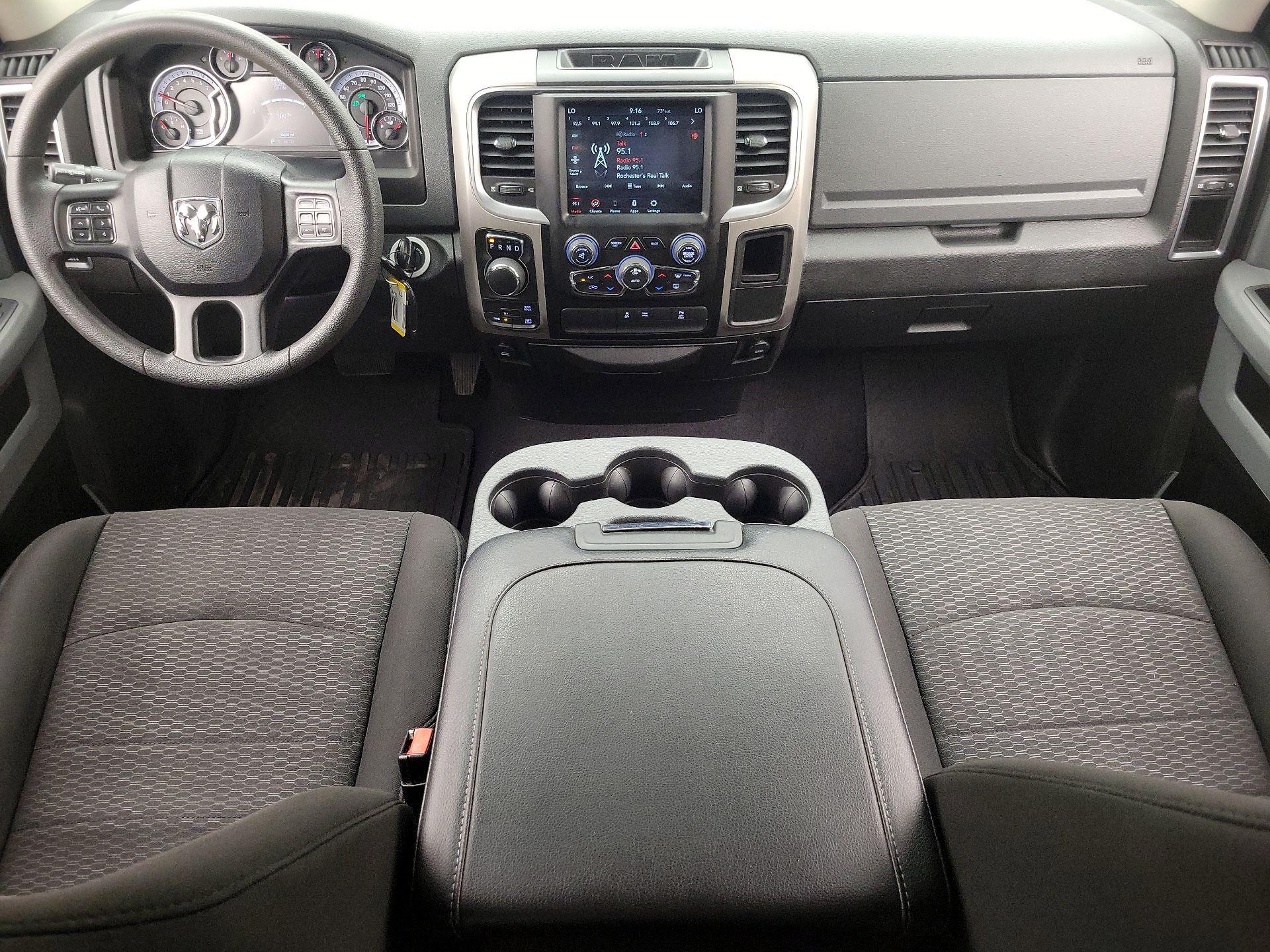Thumbnail: 2019 RAM 1500 Classic - 9