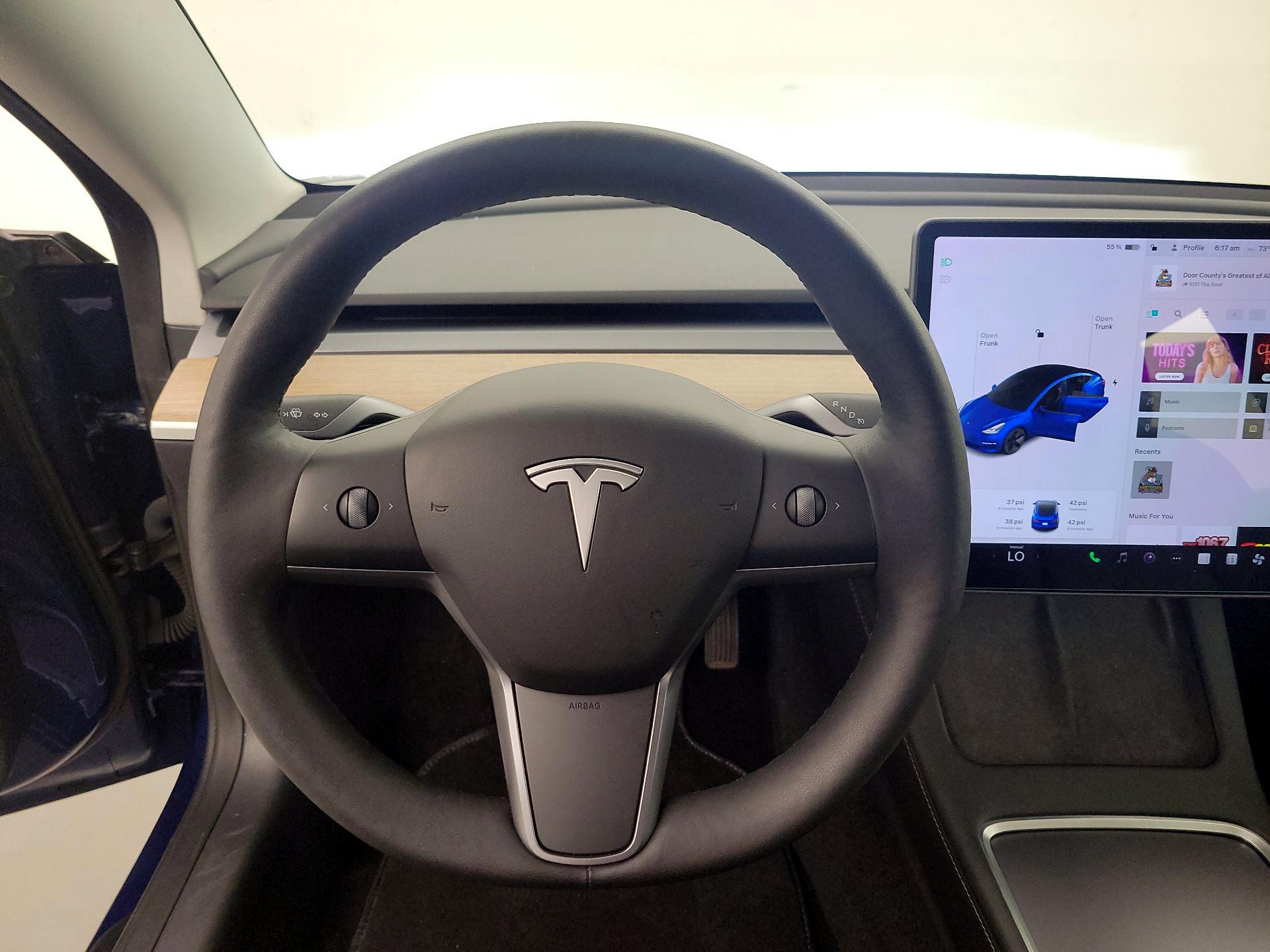 Thumbnail: 2022 Tesla Model 3 - 10