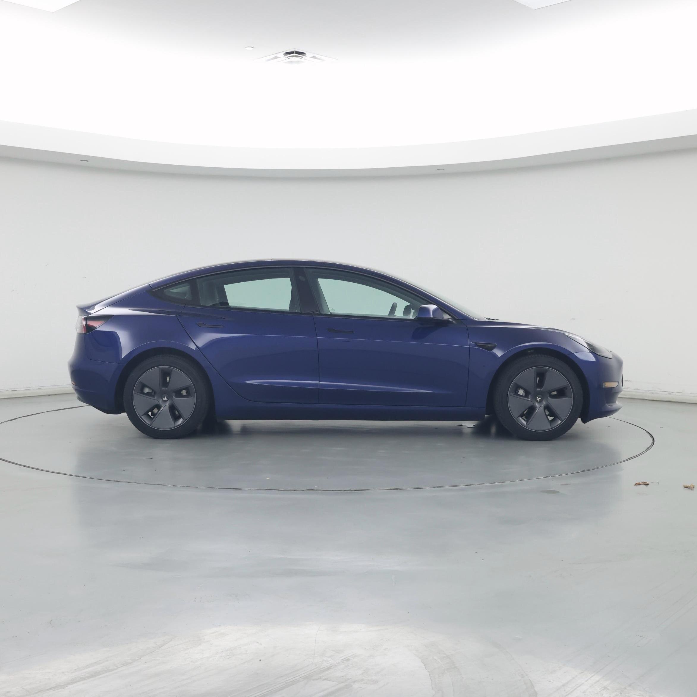 Thumbnail: 2022 Tesla Model 3 - 7