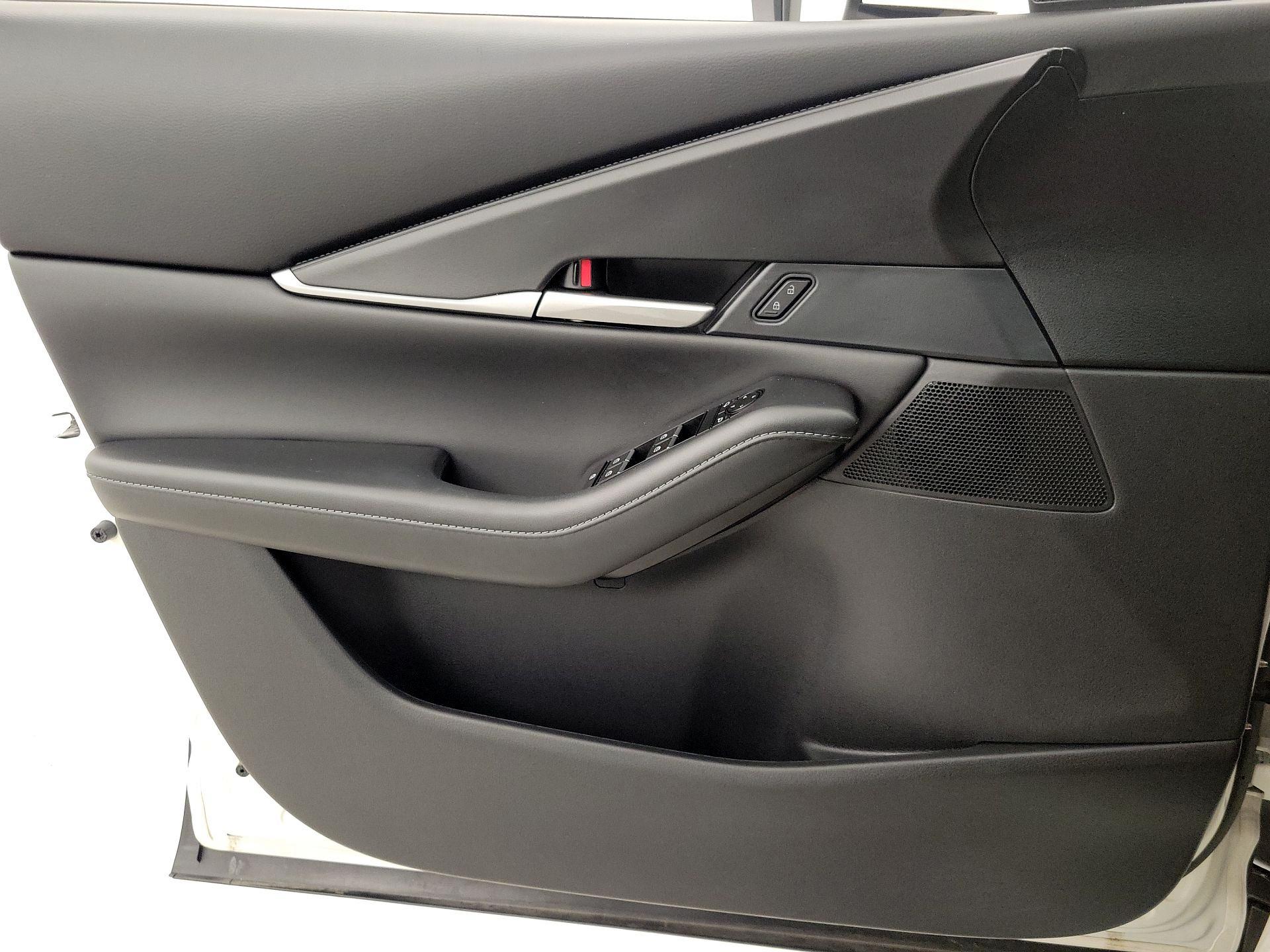Thumbnail: 2022 Mazda CX-30 - 12