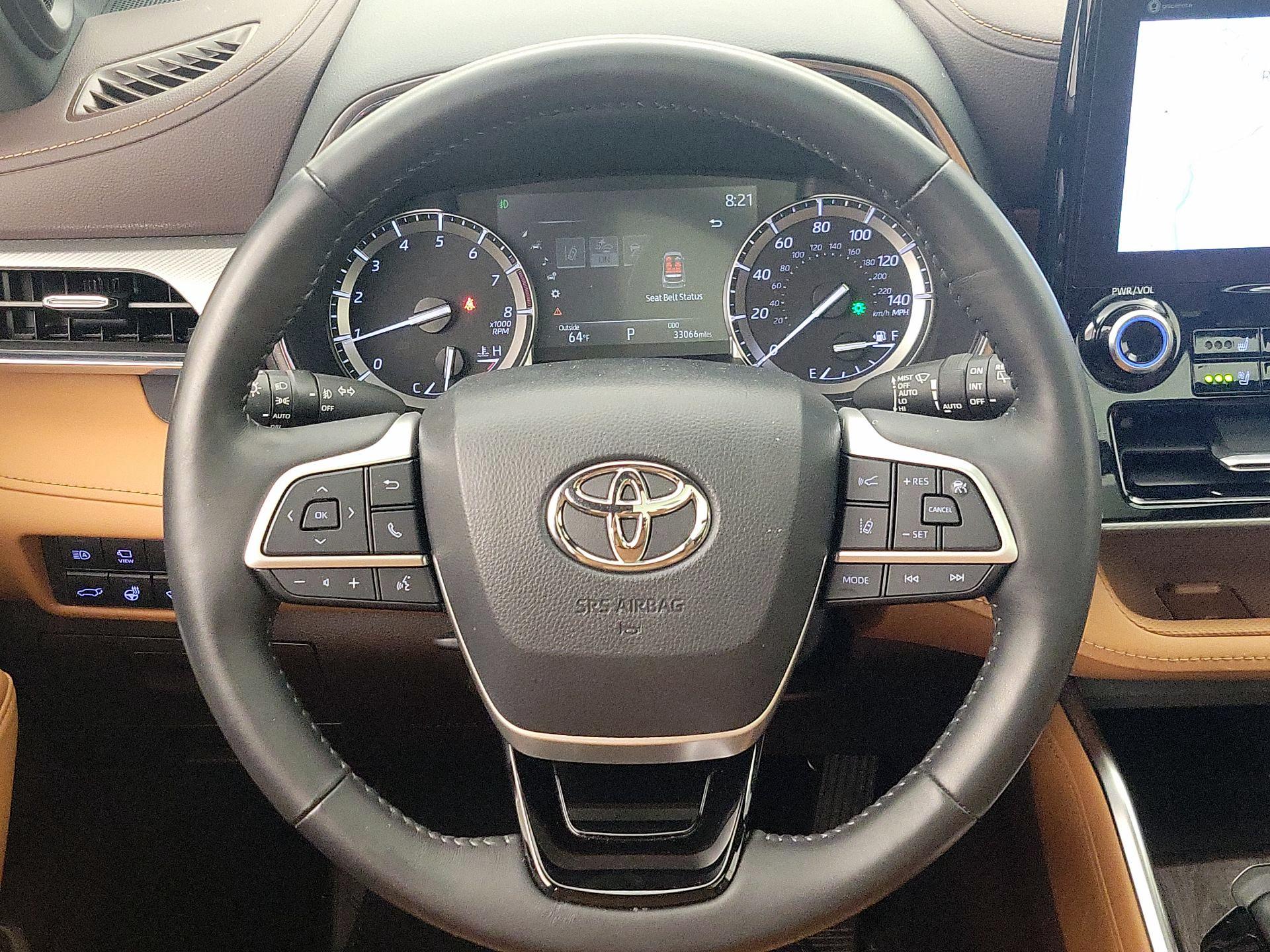 Thumbnail: 2022 Toyota Highlander - 10