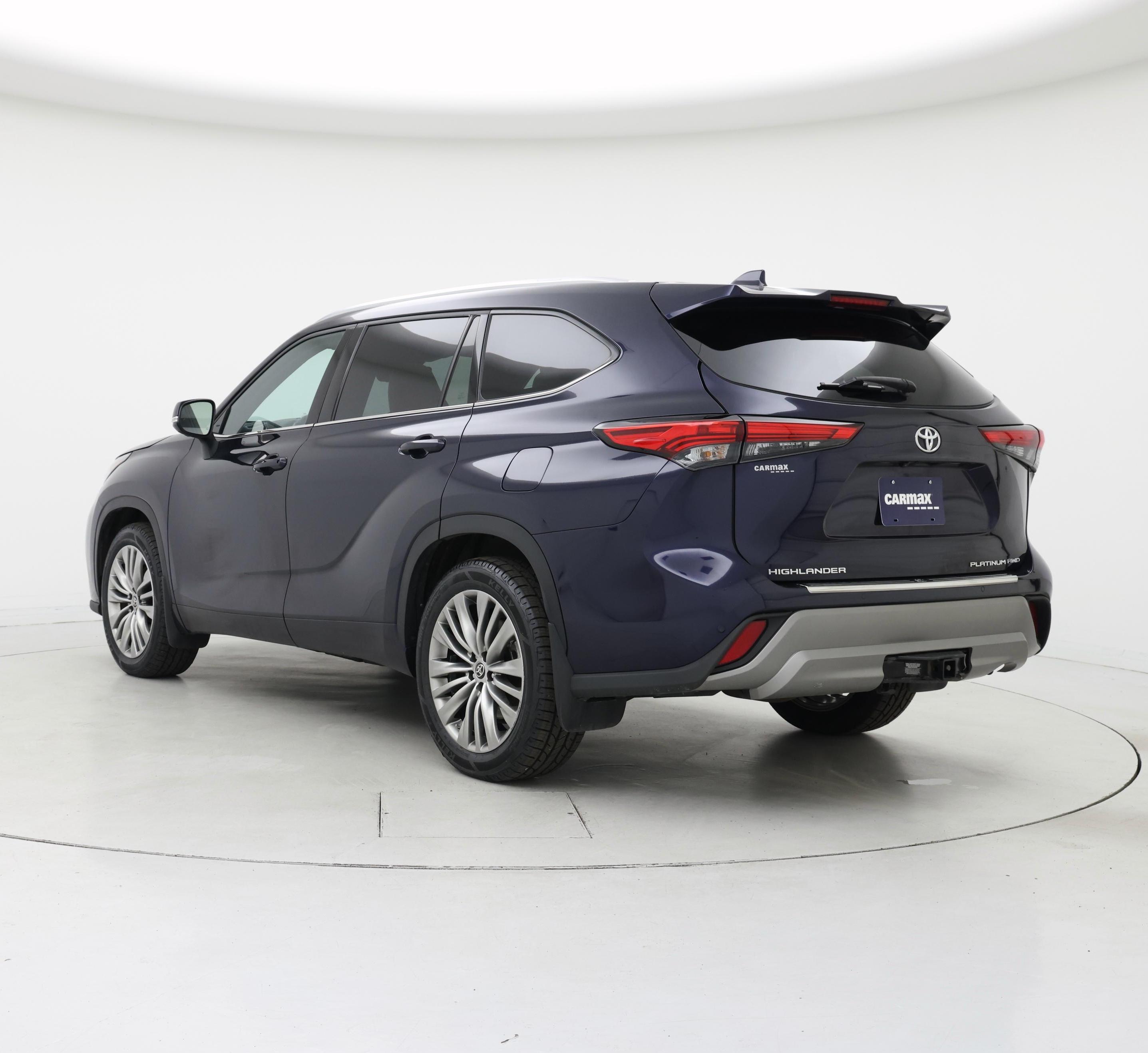 Thumbnail: 2022 Toyota Highlander - 2