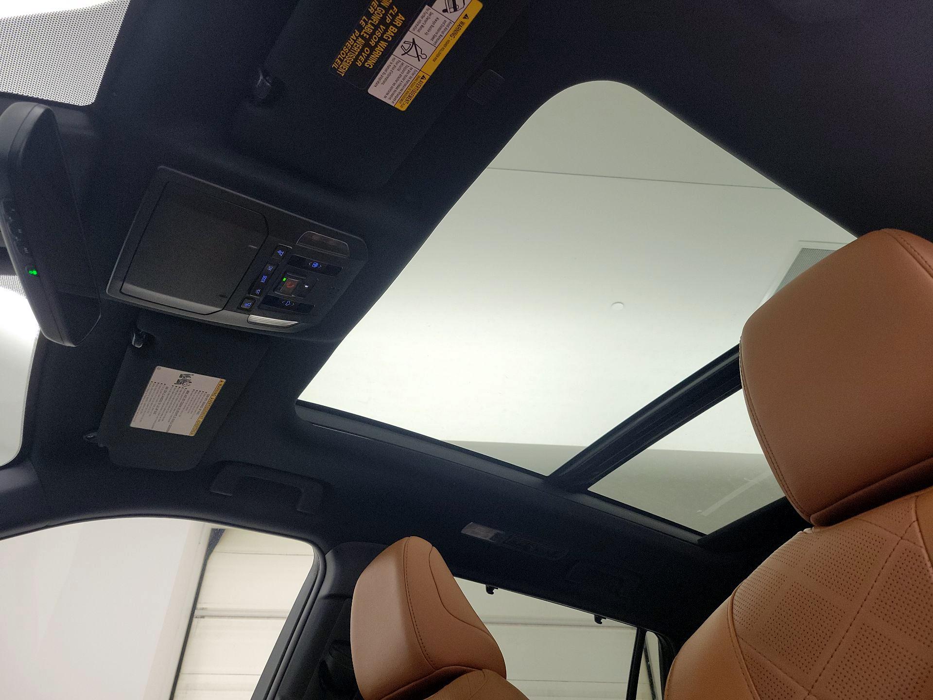 Thumbnail: 2022 Toyota Highlander - 20