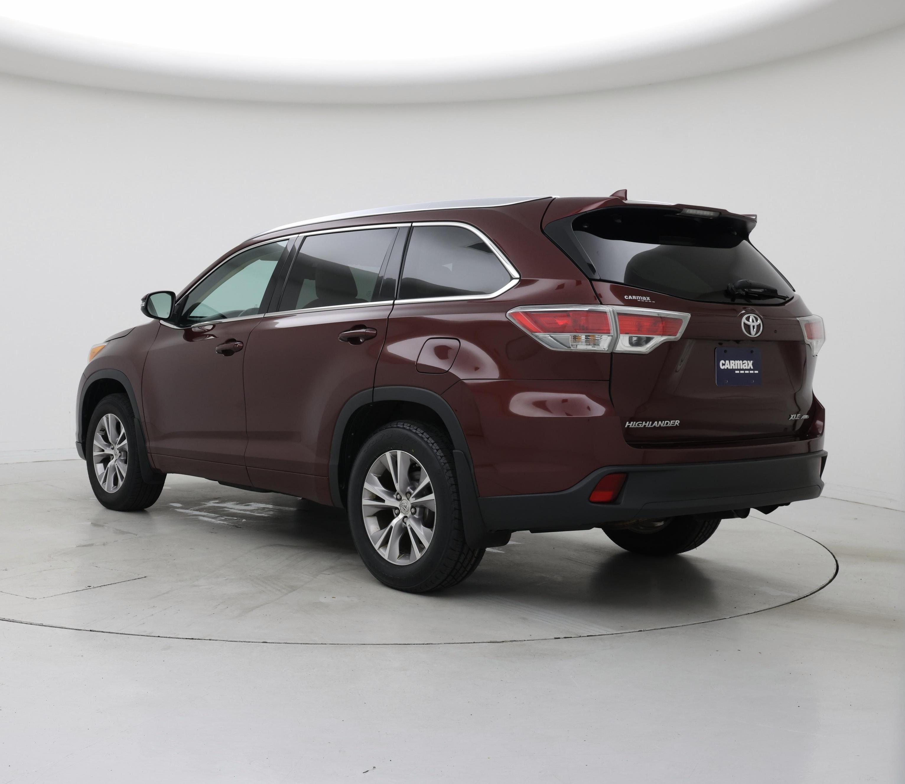 Thumbnail: 2015 Toyota Highlander - 2