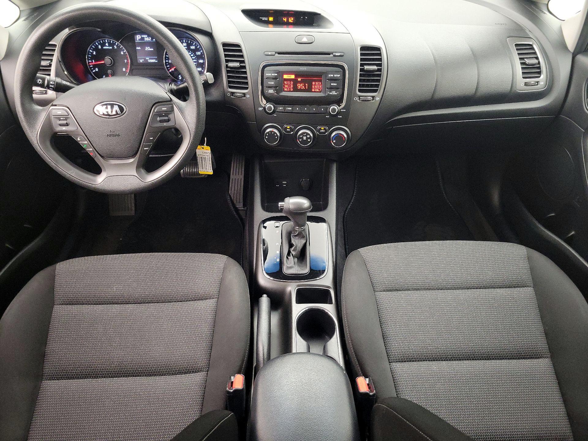 Thumbnail: 2017 Kia Forte - 9