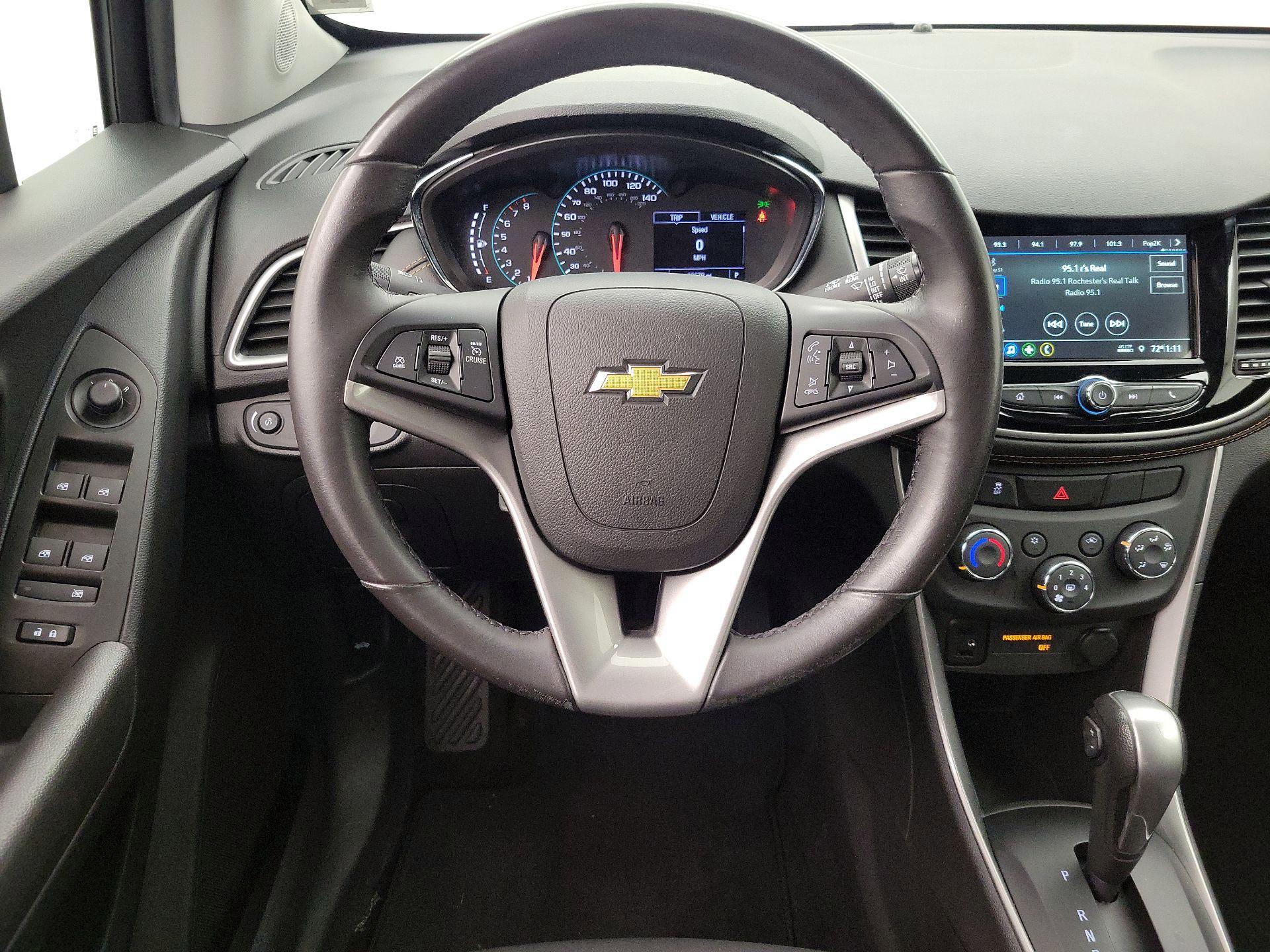 Thumbnail: 2019 Chevrolet Trax - 10