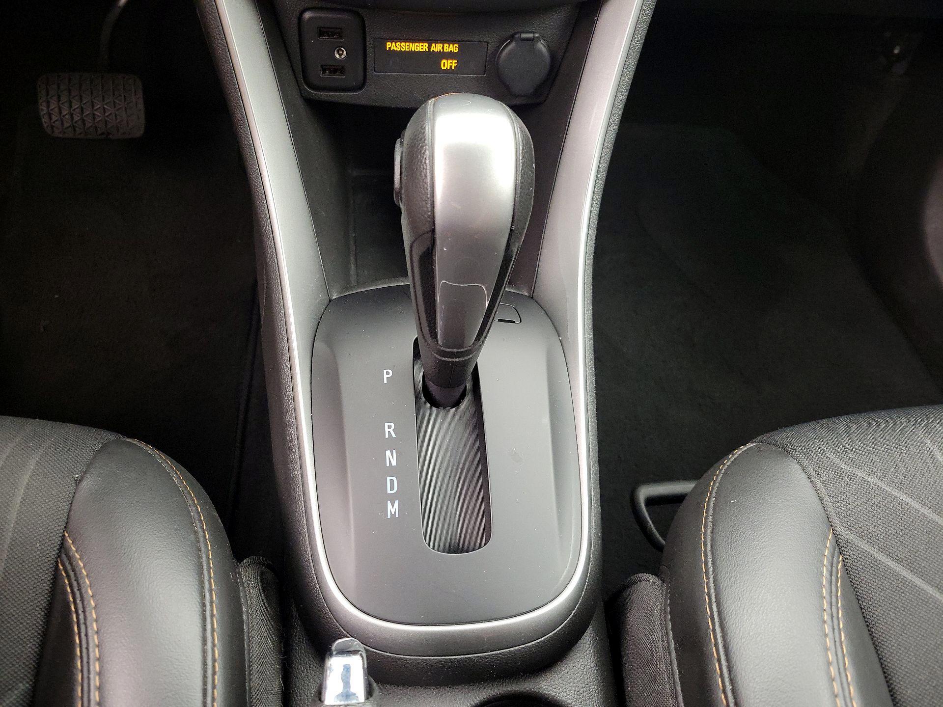 Thumbnail: 2019 Chevrolet Trax - 17