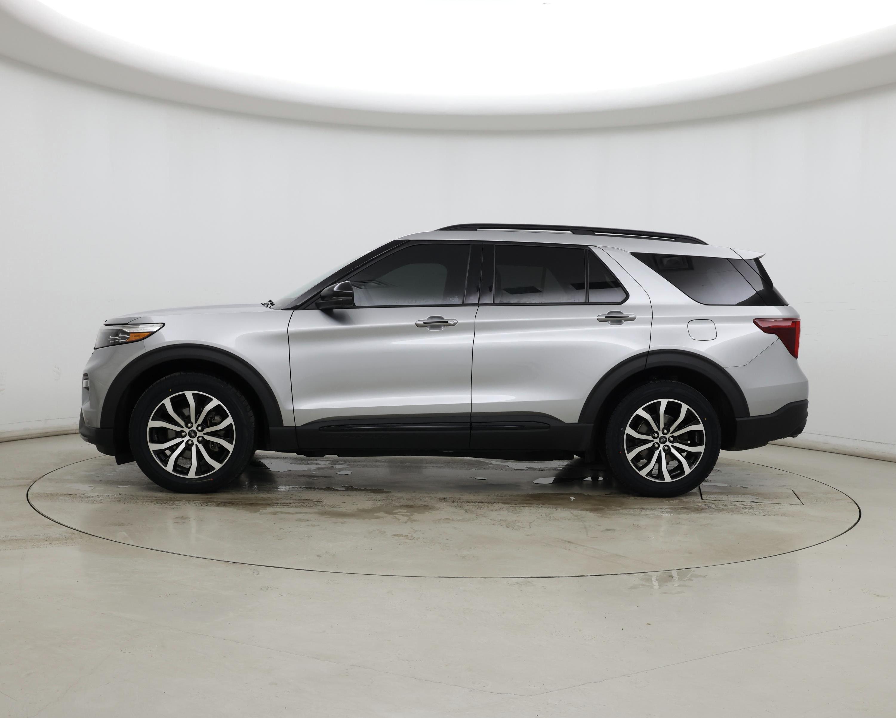 Thumbnail: 2021 Ford Explorer - 3