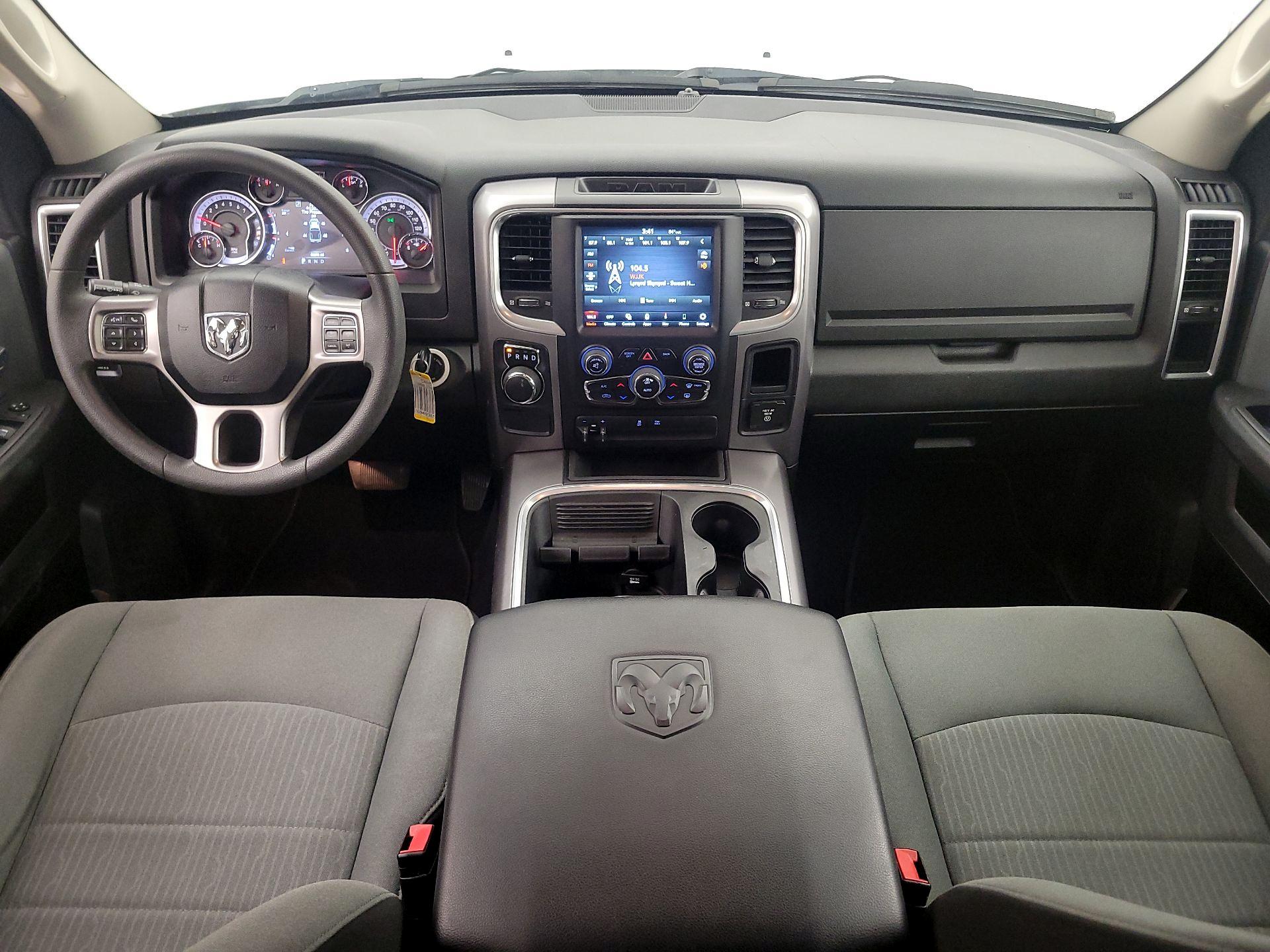 Thumbnail: 2022 RAM 1500 Classic - 9