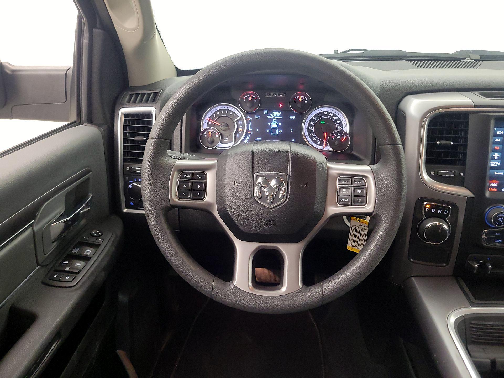 Thumbnail: 2022 RAM 1500 Classic - 10