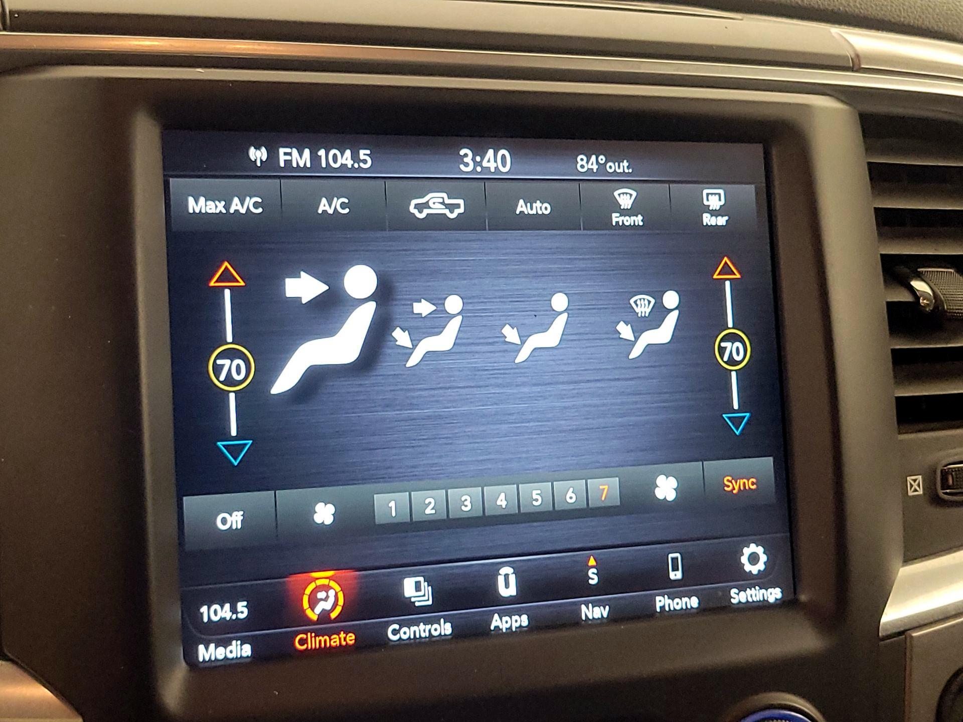 Thumbnail: 2022 RAM 1500 Classic - 17