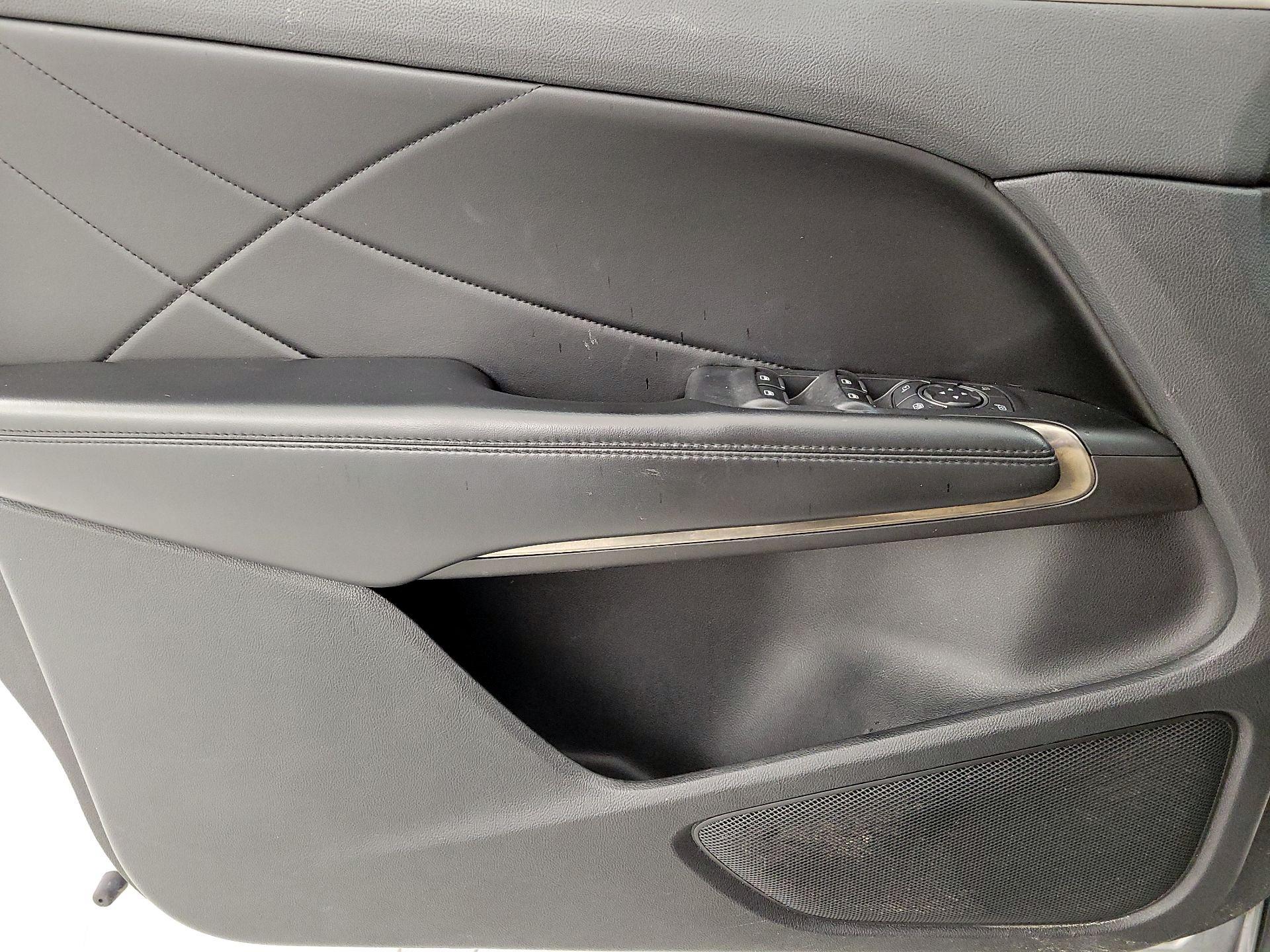 Thumbnail: 2016 Lincoln MKC - 12