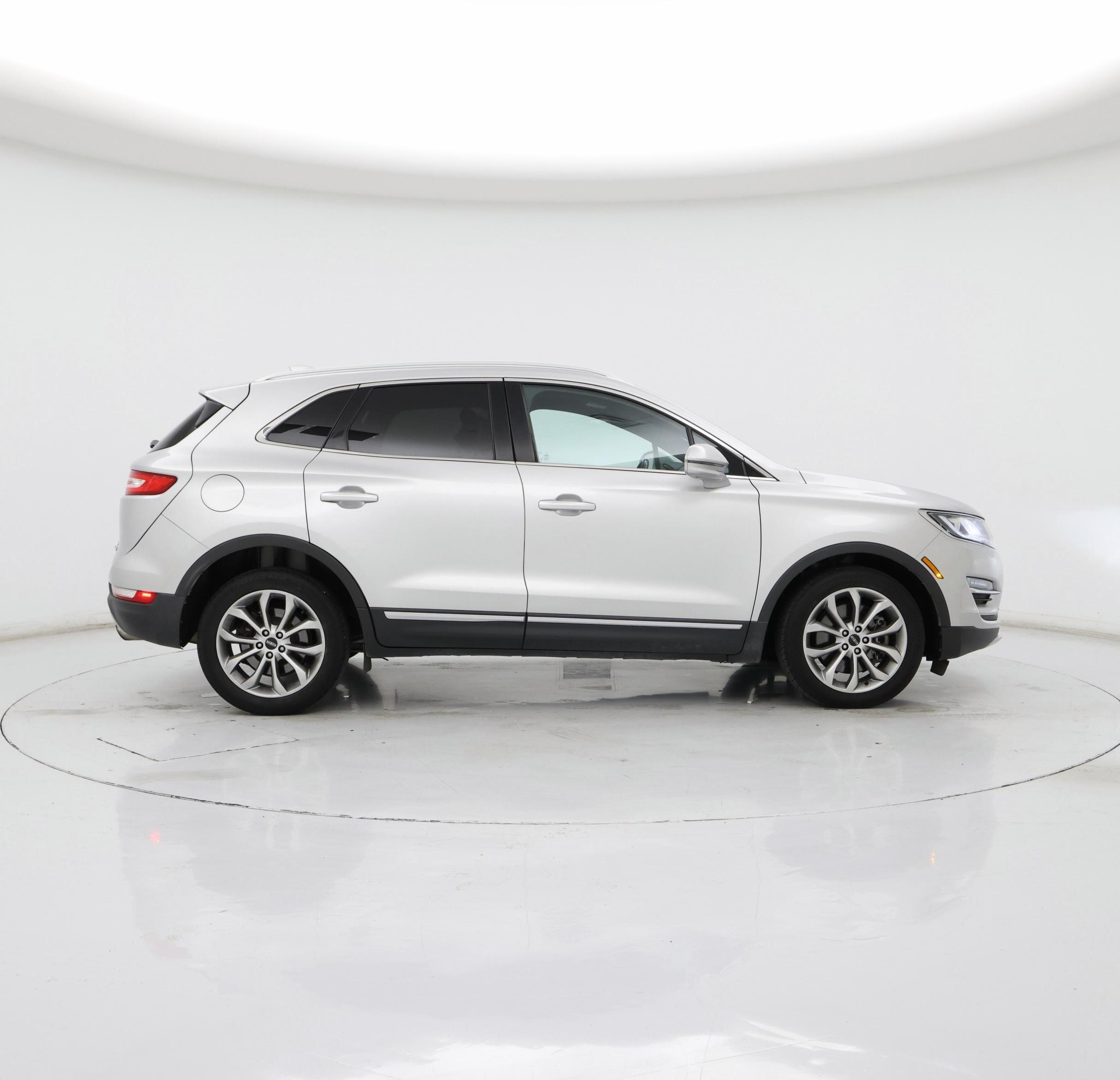 Thumbnail: 2016 Lincoln MKC - 7