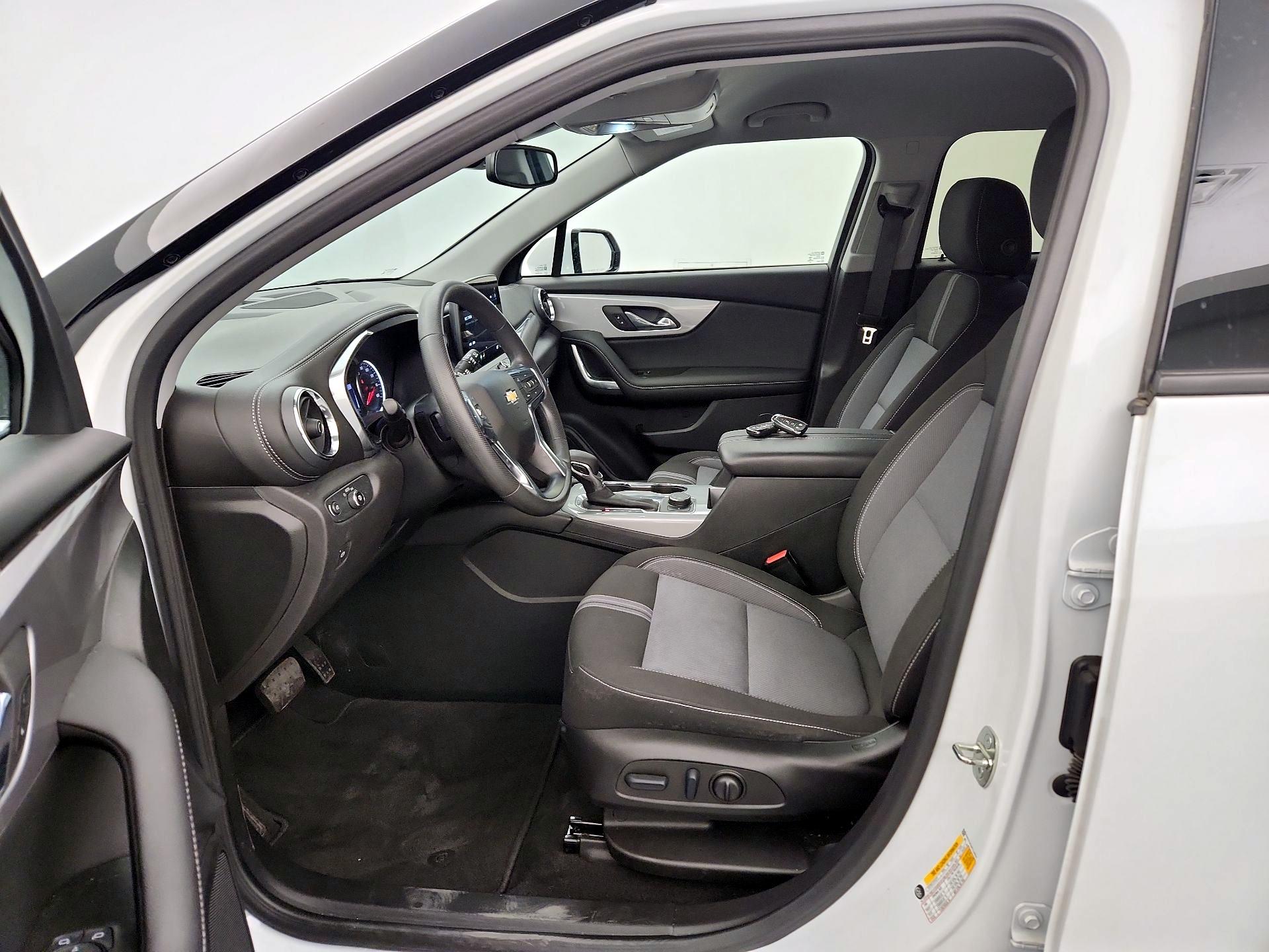 Thumbnail: 2023 Chevrolet Blazer - 11