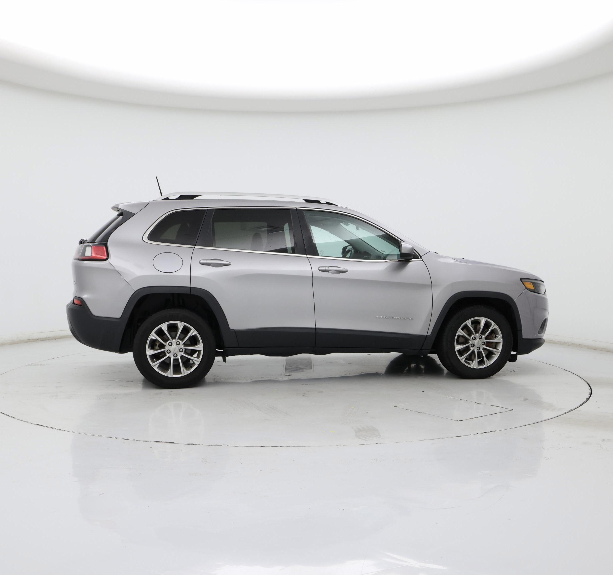 Thumbnail: 2019 Jeep Cherokee - 7