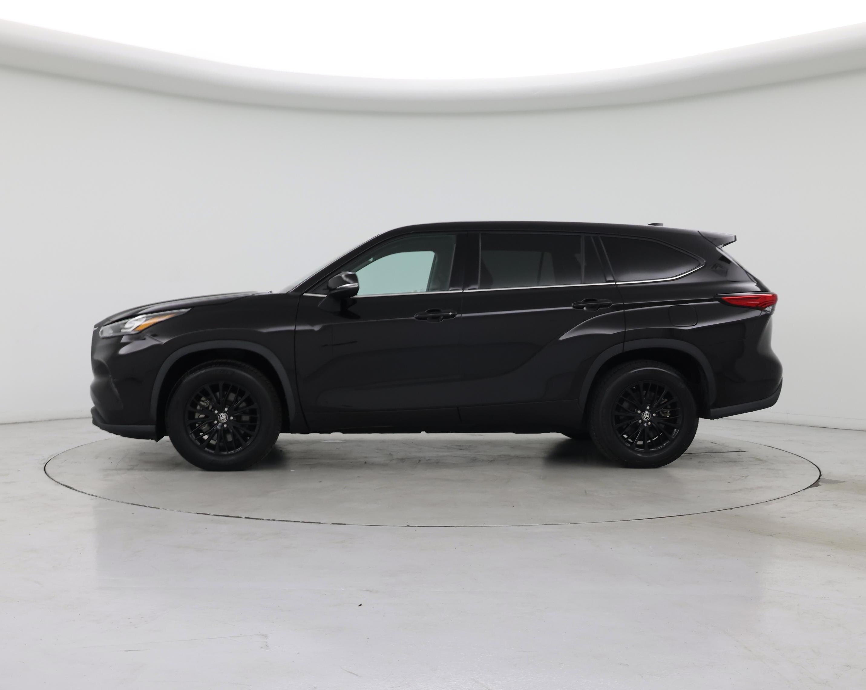Thumbnail: 2020 Toyota Highlander - 3