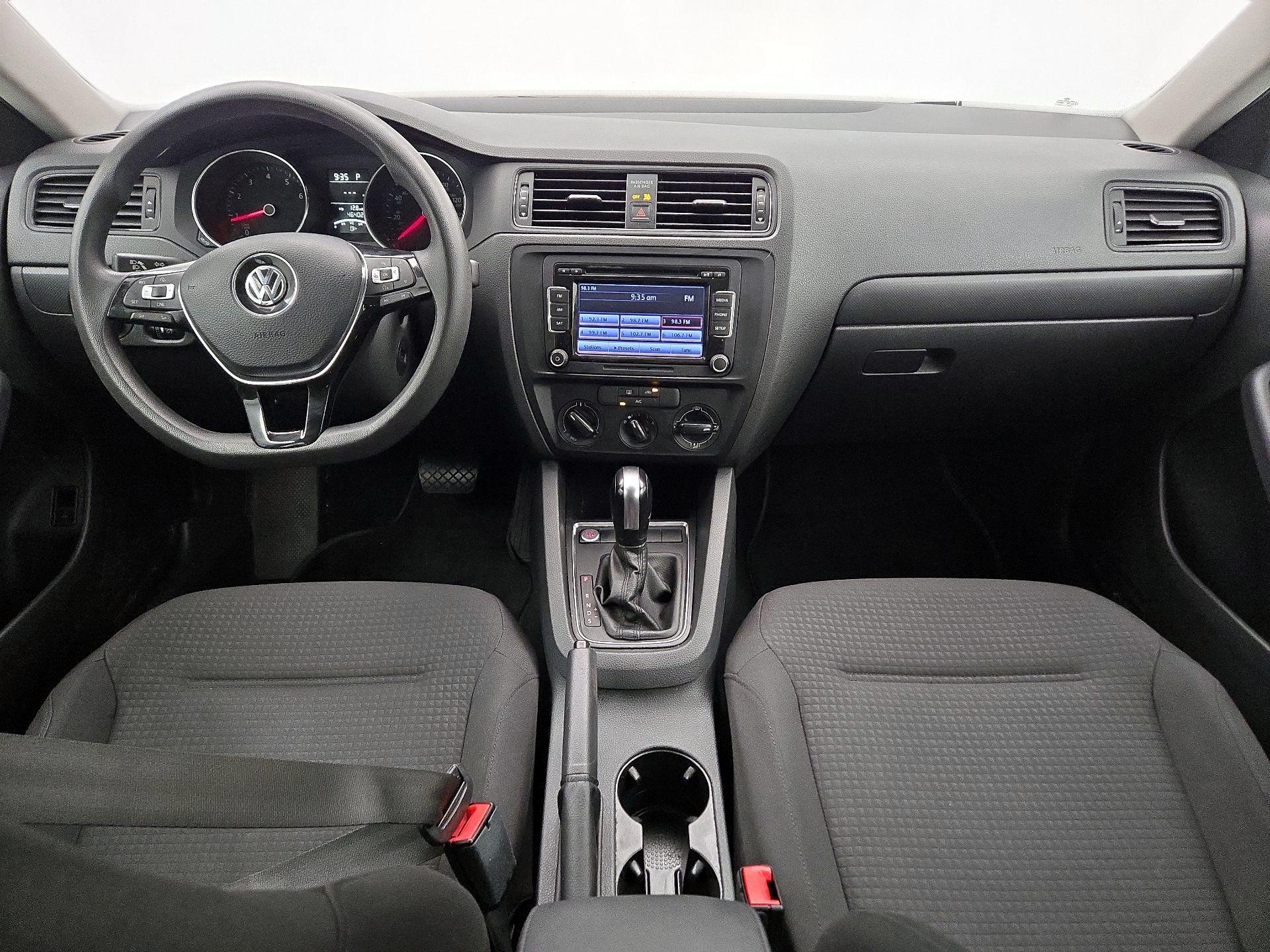 Thumbnail: 2015 Volkswagen Jetta - 9