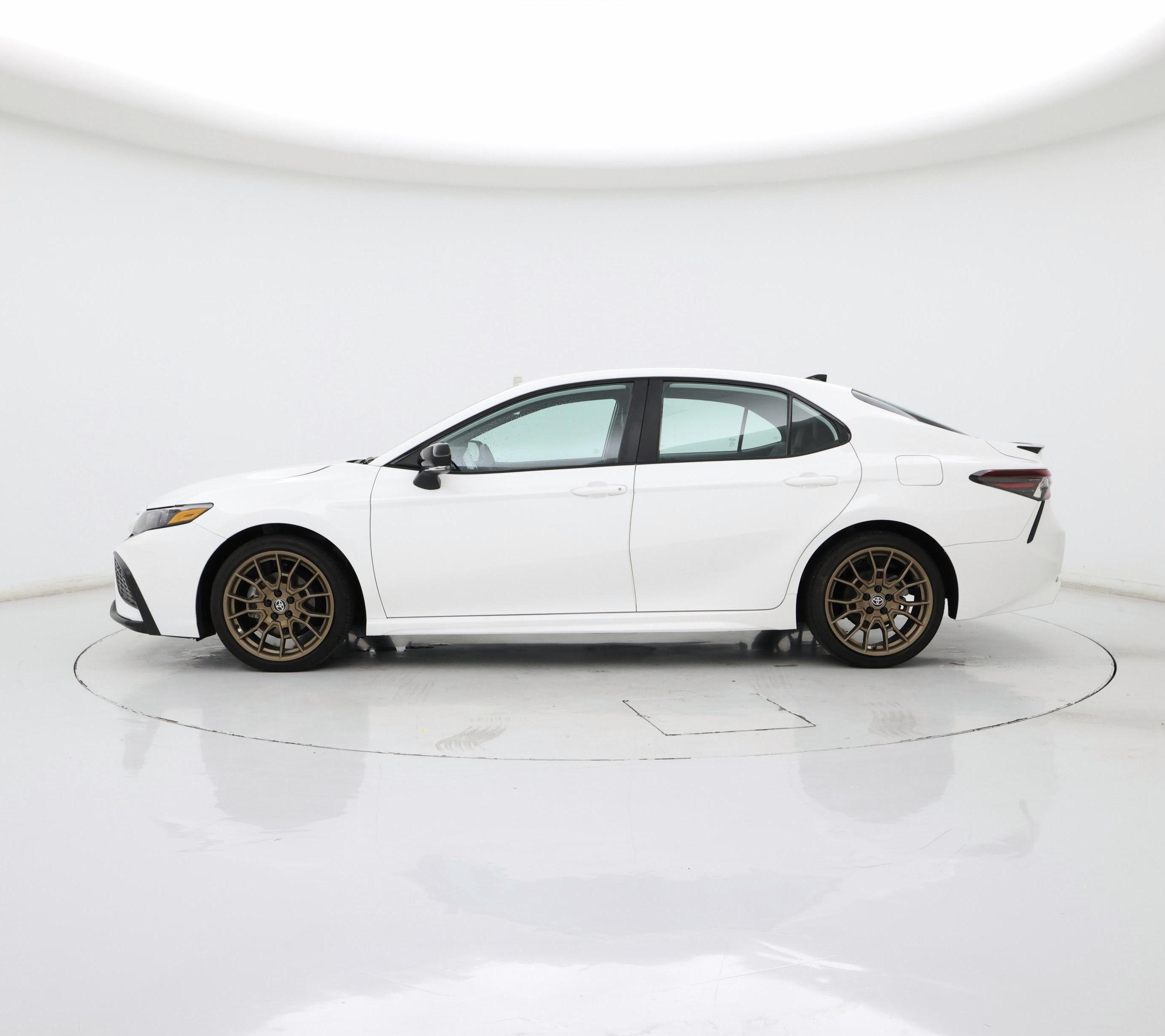 Thumbnail: 2023 Toyota Camry - 3