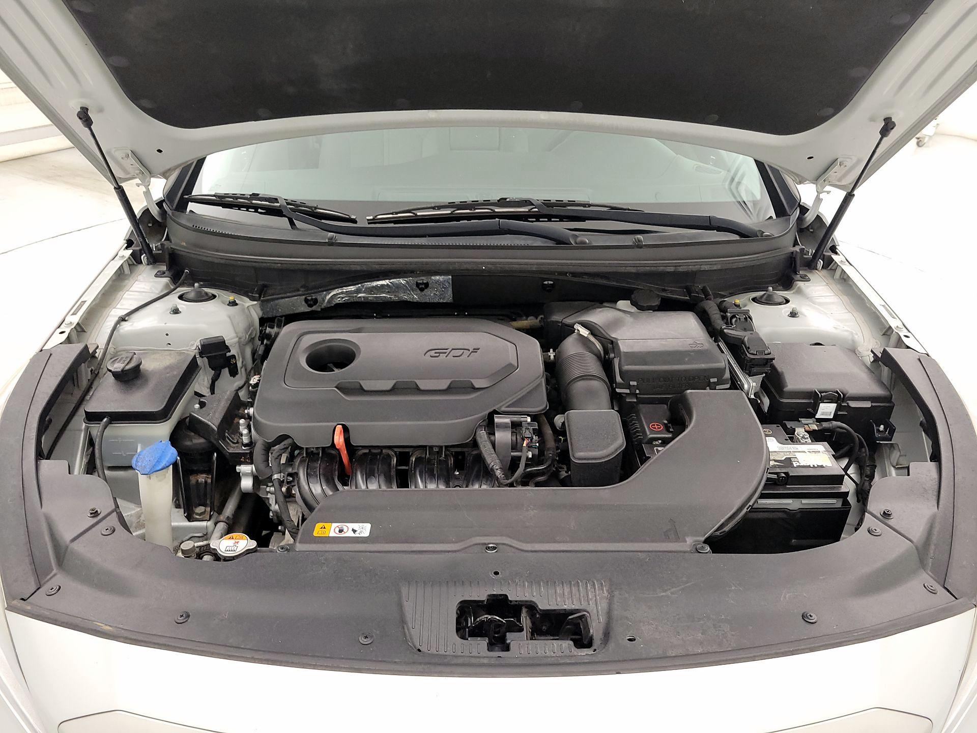 Thumbnail: 2016 Hyundai Sonata - 19