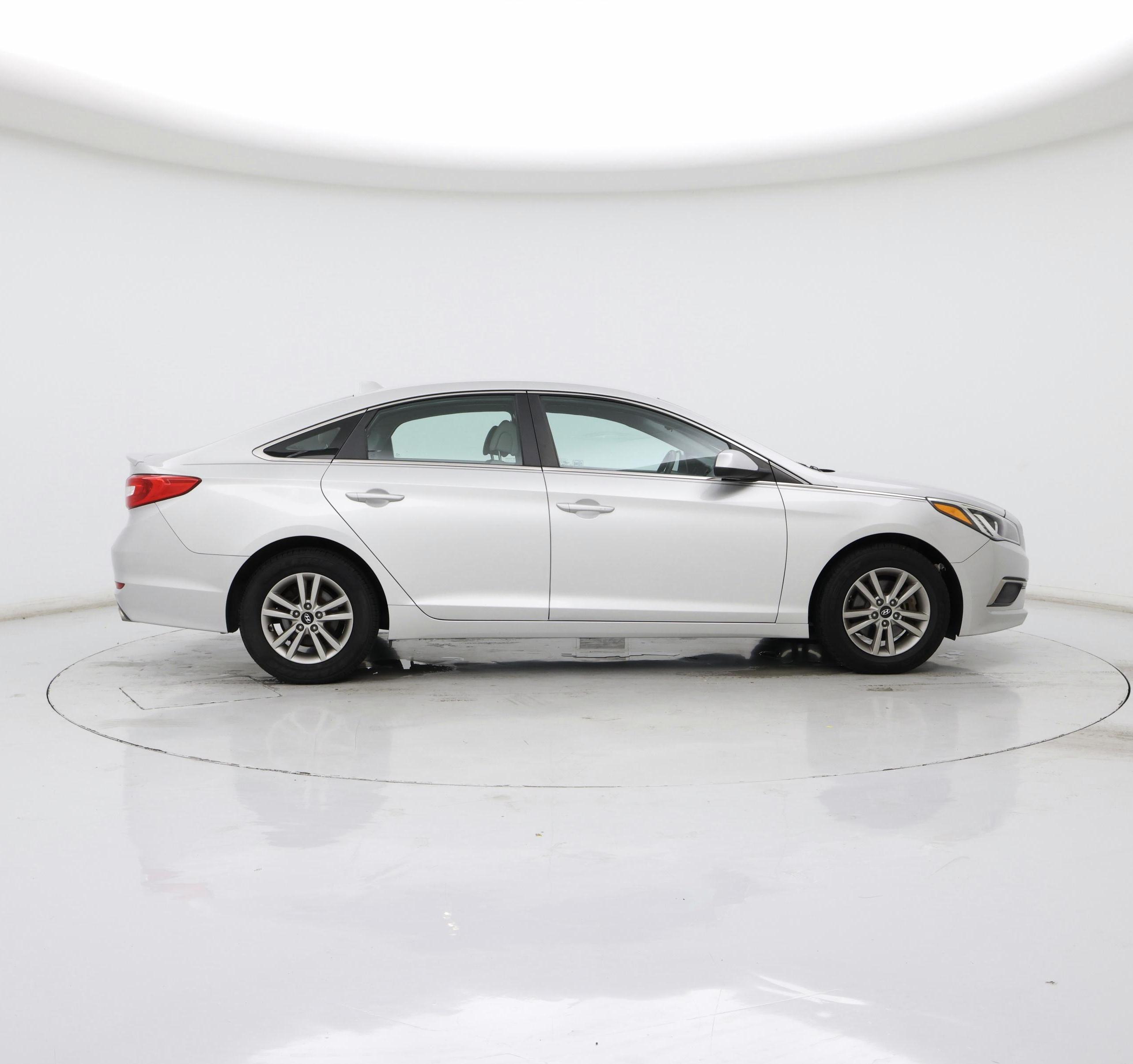 Thumbnail: 2016 Hyundai Sonata - 7