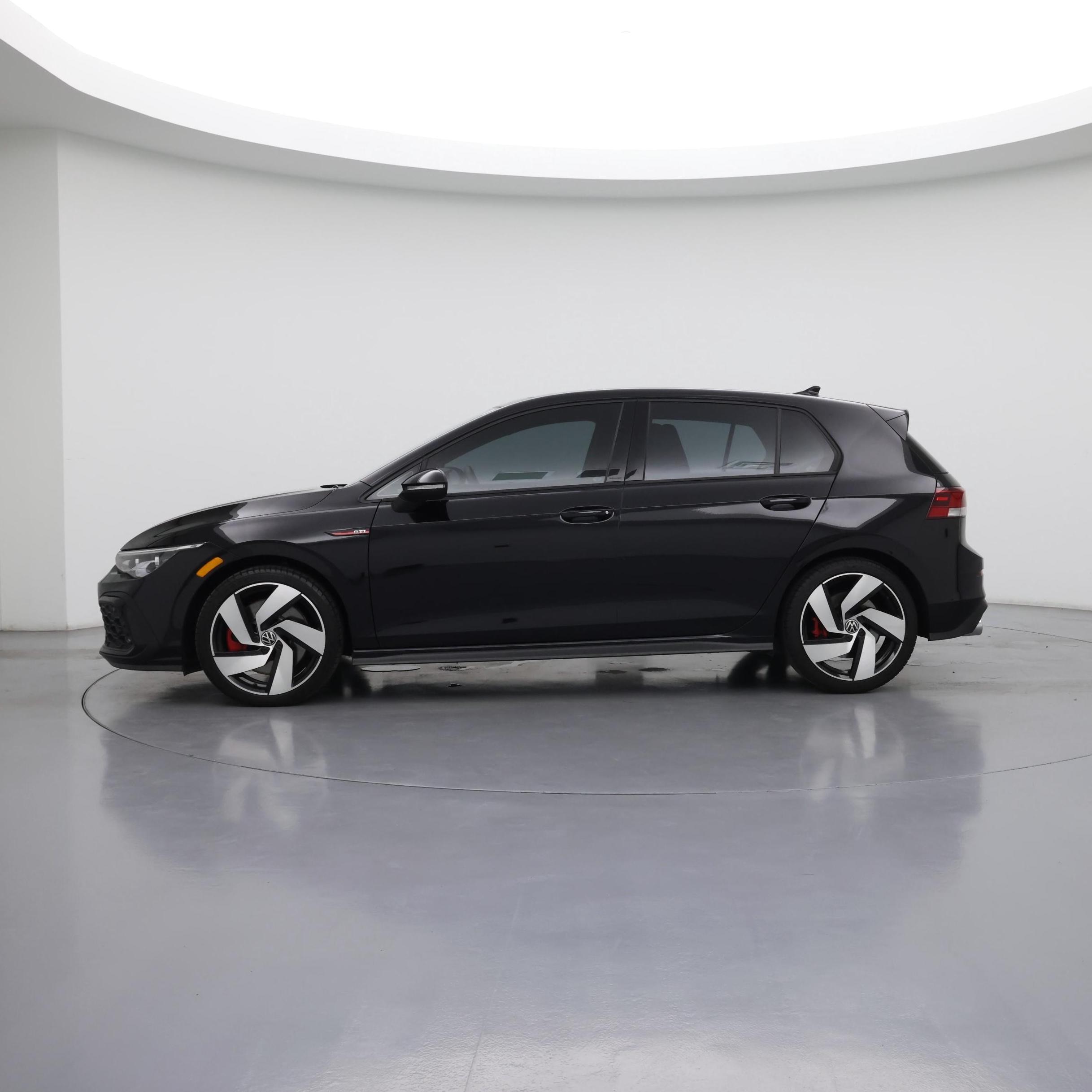 Thumbnail: 2022 Volkswagen Golf - 3