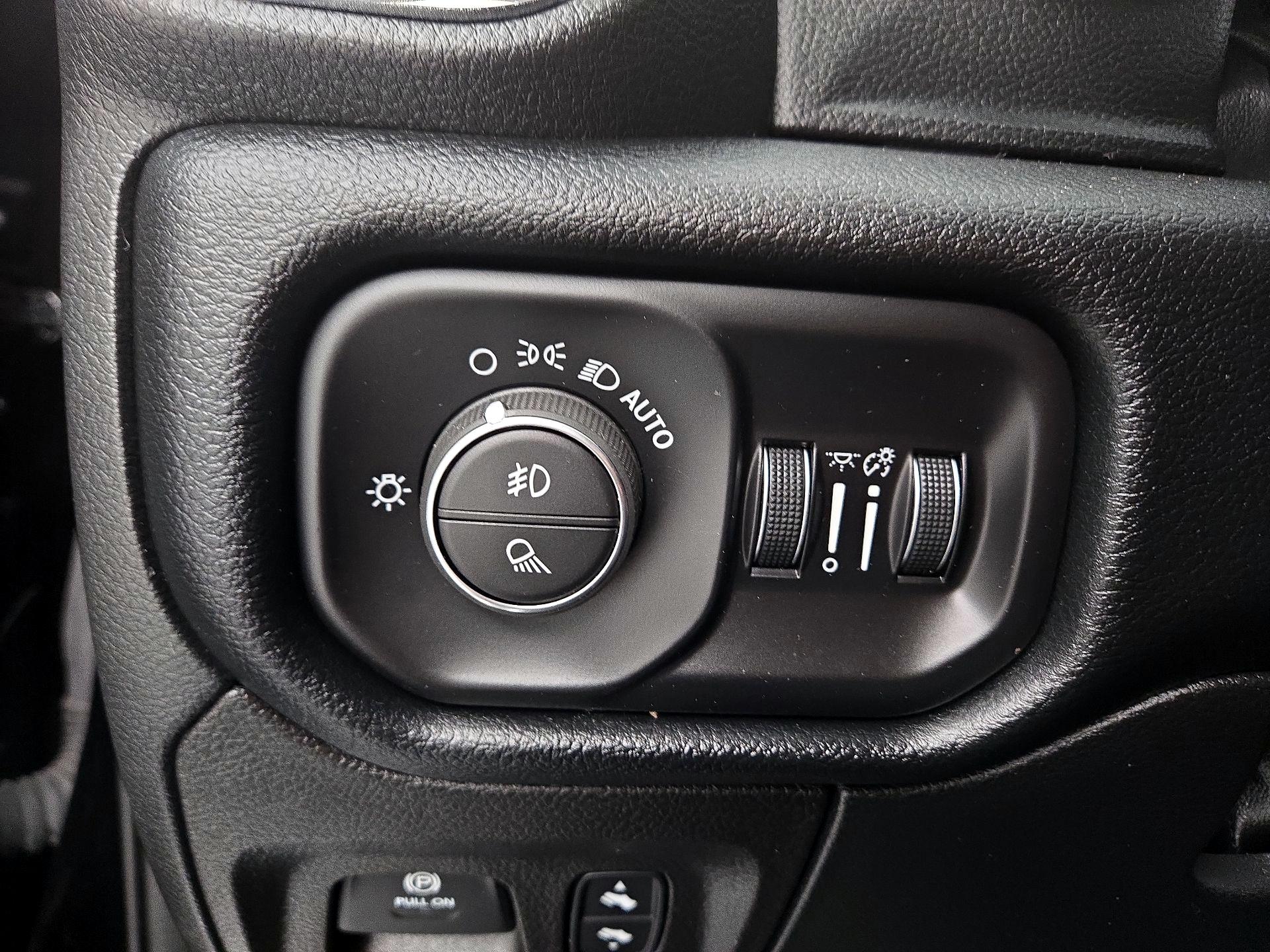 Thumbnail: 2022 RAM 1500 - 13