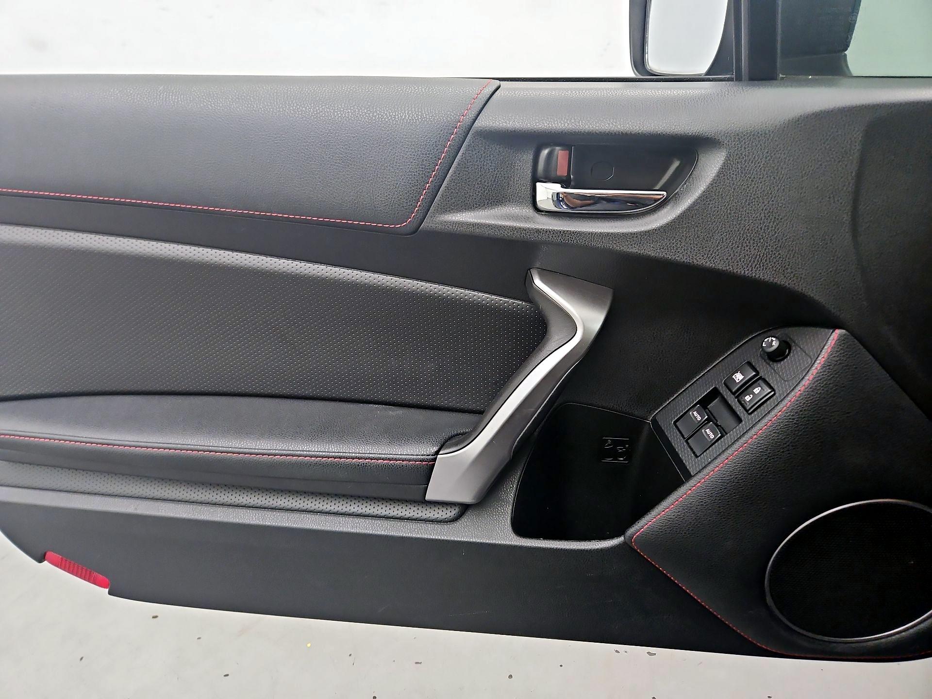 Thumbnail: 2015 Scion FR-S - 10