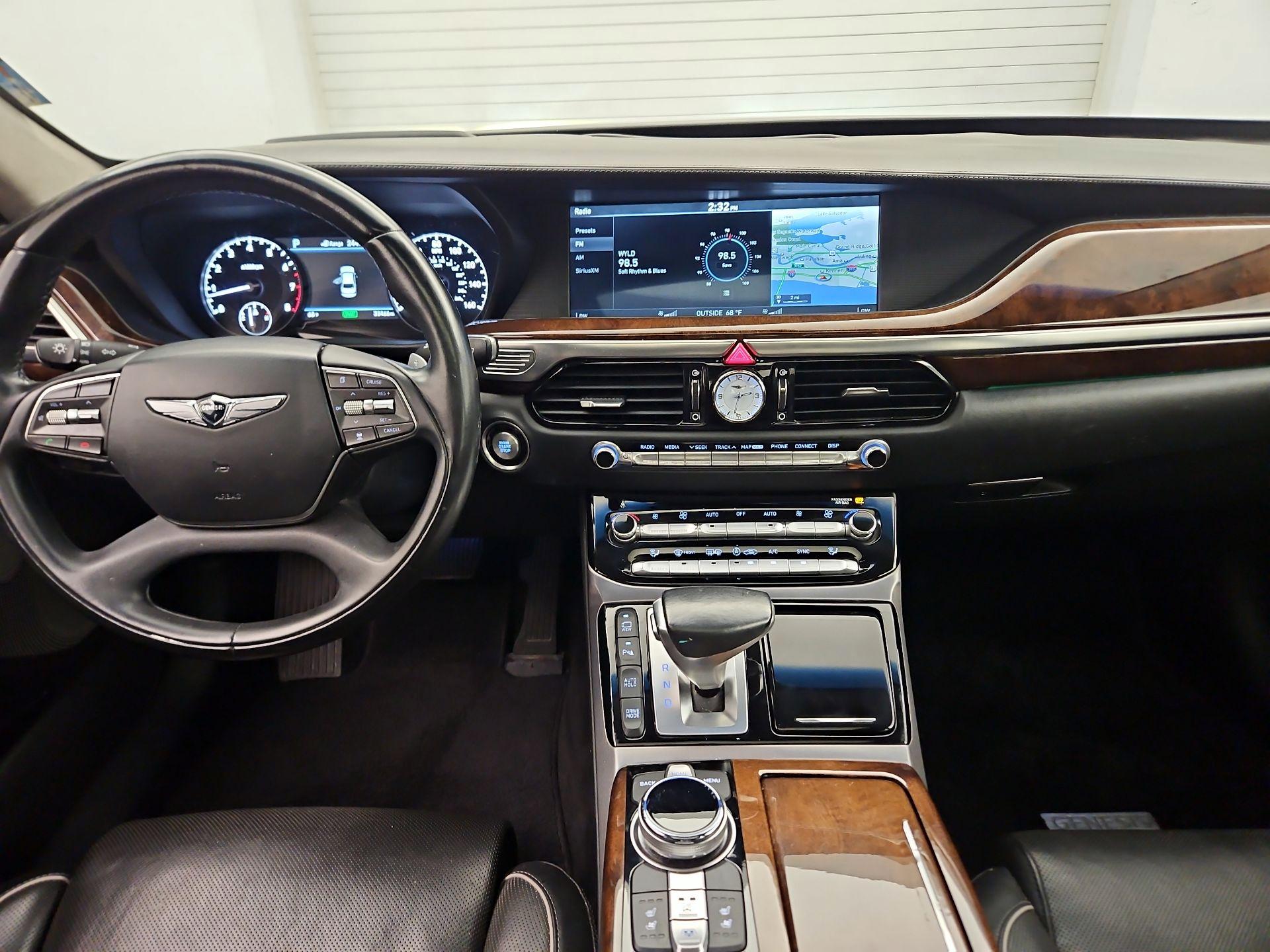 Thumbnail: 2019 Genesis G90 - 9
