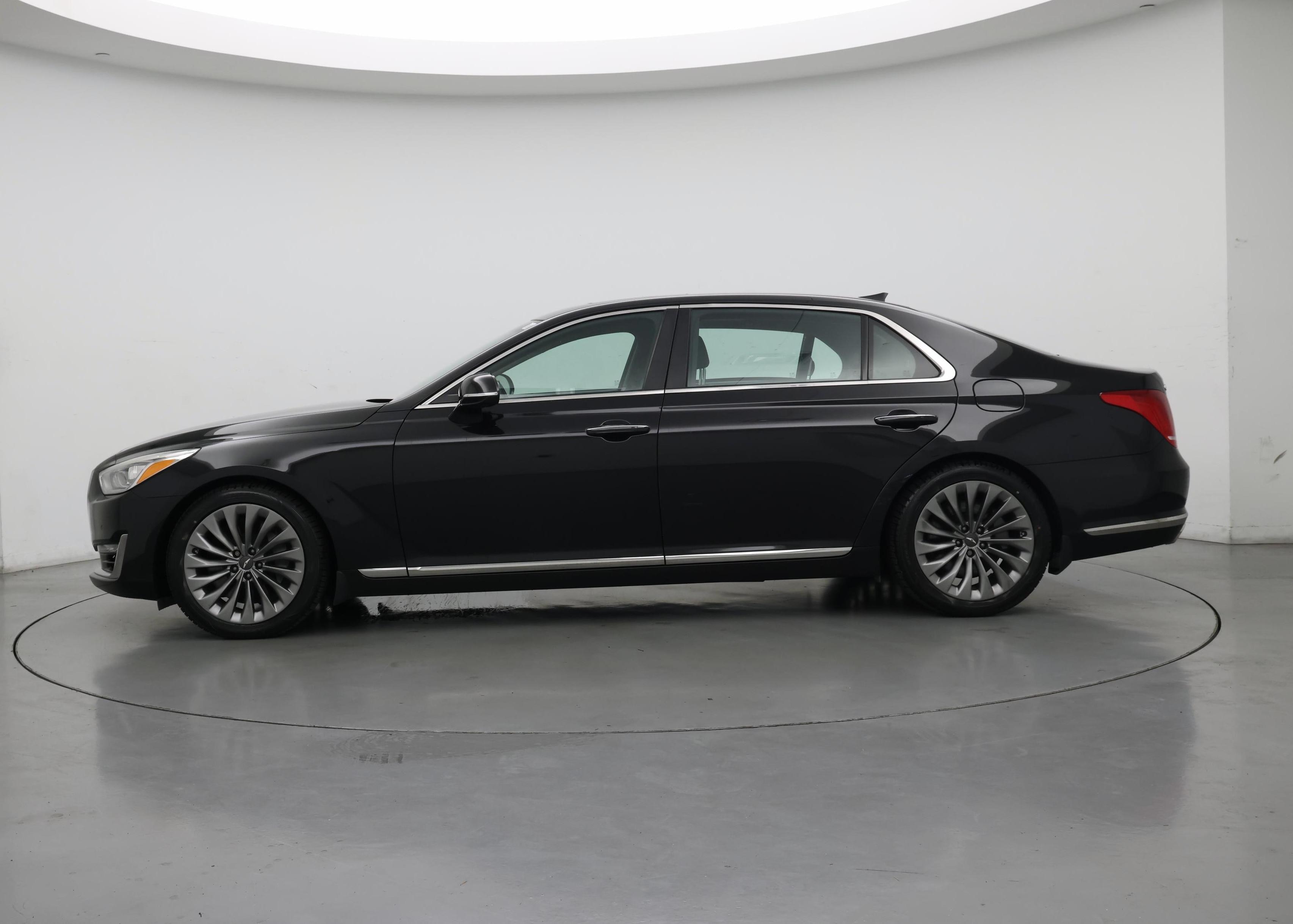 Thumbnail: 2019 Genesis G90 - 3