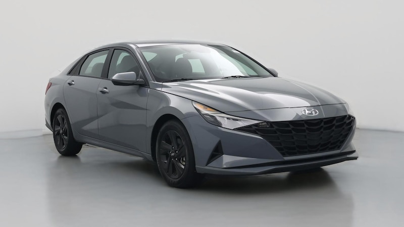 2022 Hyundai Elantra SEL Hero Image