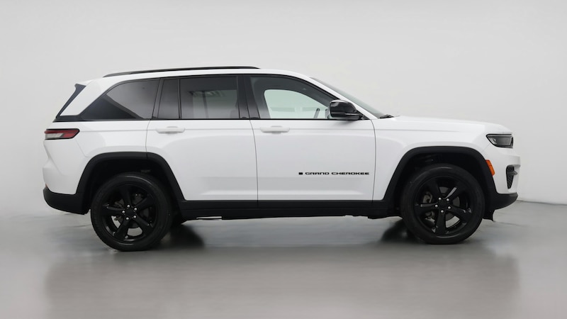 2022 Jeep Grand Cherokee Altitude Hero Image