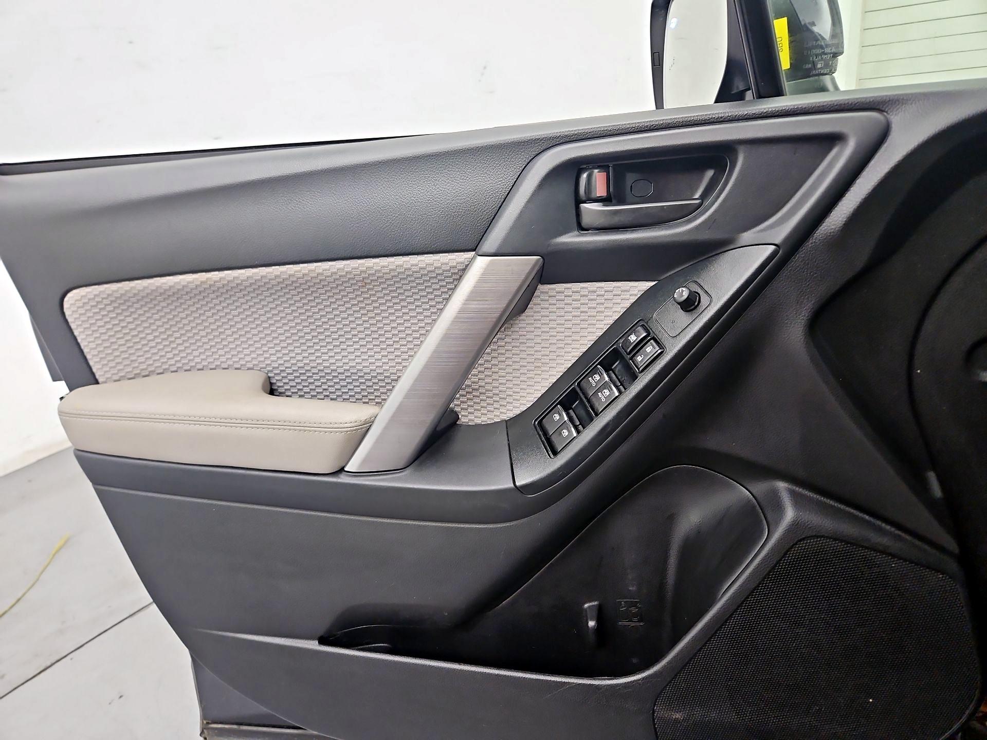 Thumbnail: 2018 Subaru Forester - 12