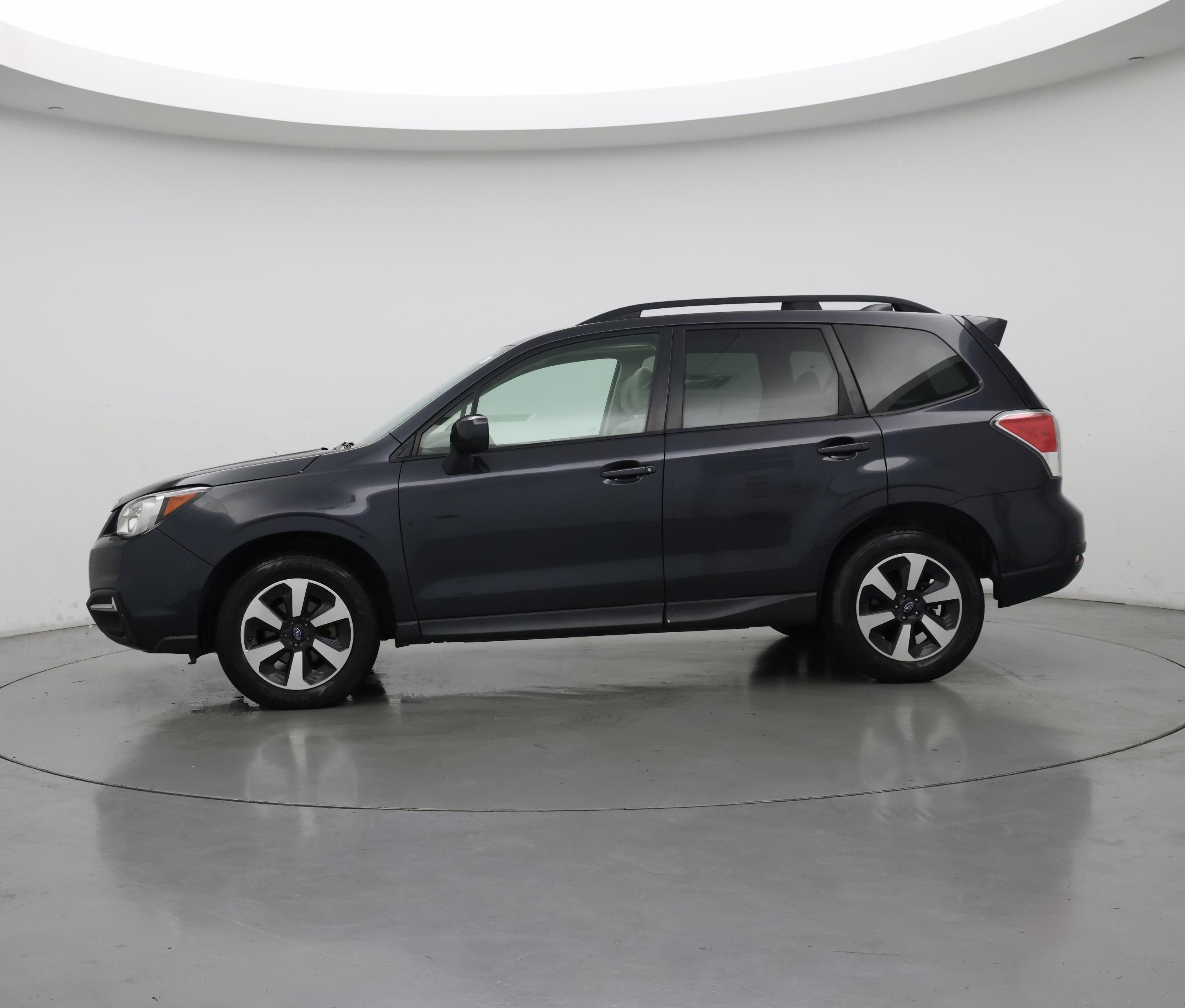 Thumbnail: 2018 Subaru Forester - 3