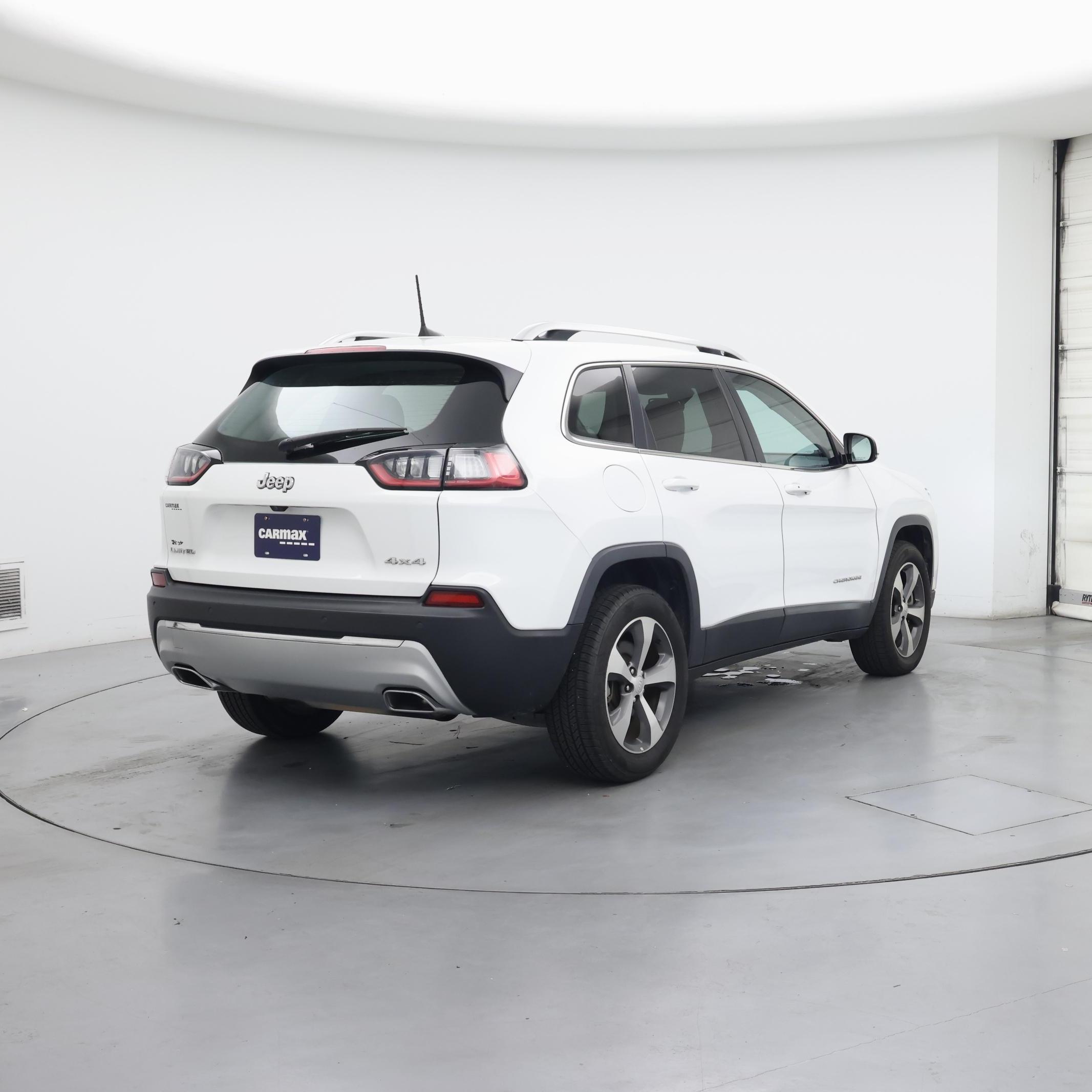 Thumbnail: 2020 Jeep Cherokee - 8