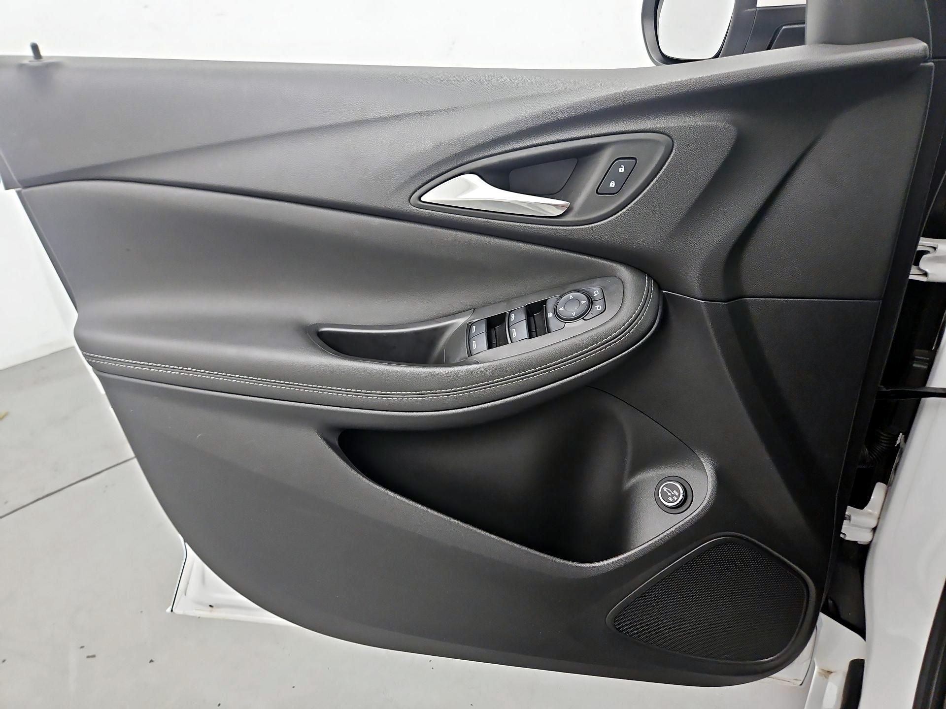 Thumbnail: 2023 Buick Encore GX - 12