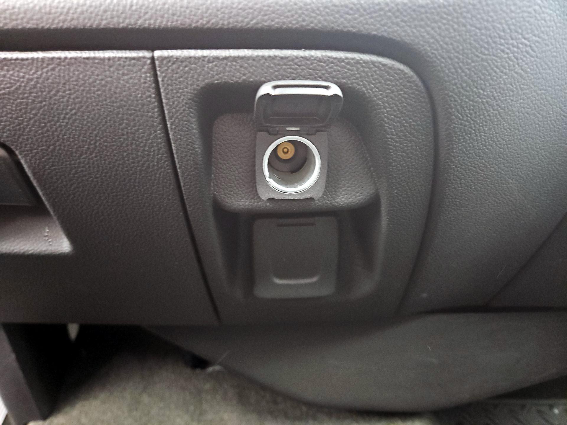 Thumbnail: 2017 Chevrolet Silverado 1500 - 18