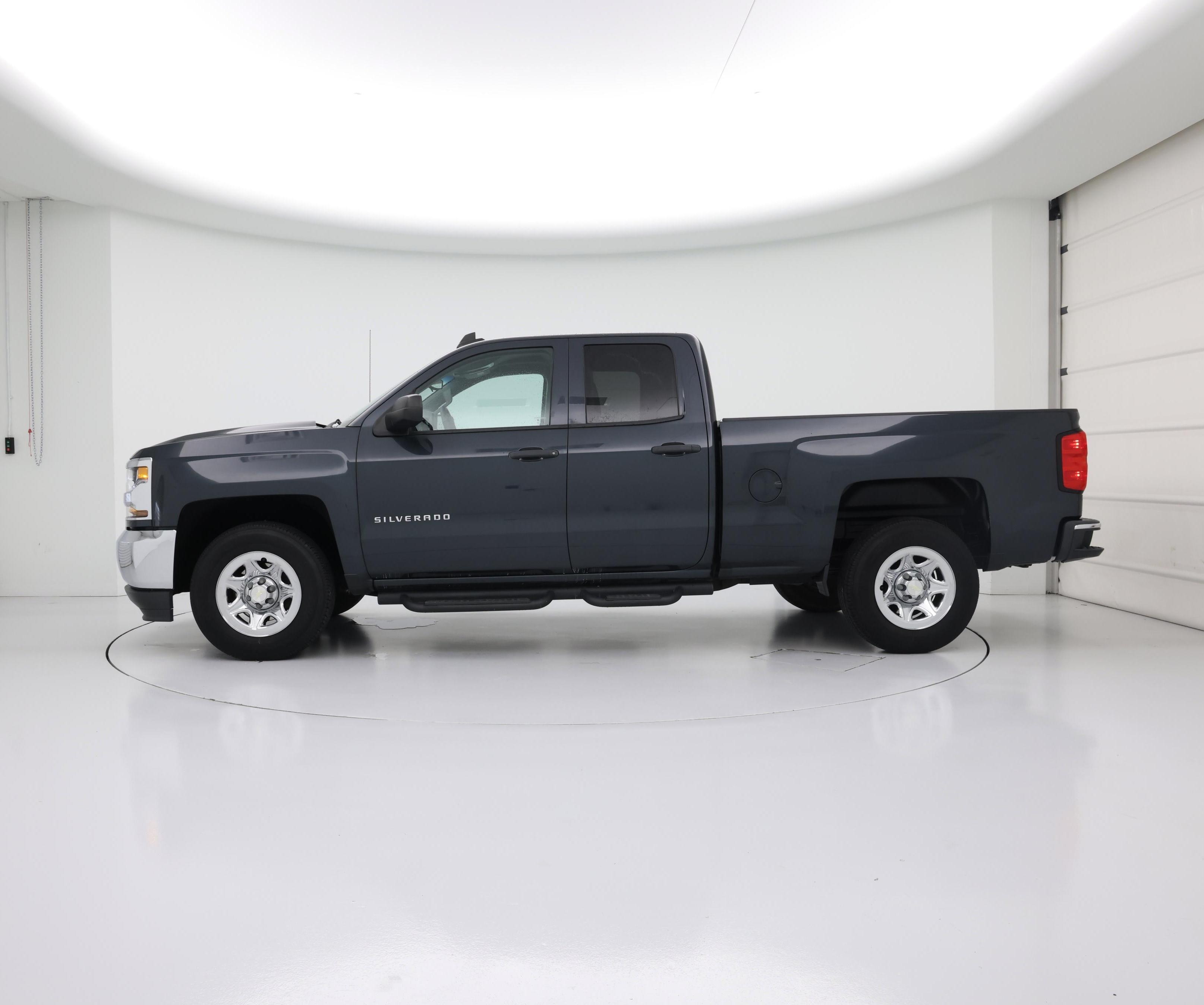 Thumbnail: 2017 Chevrolet Silverado 1500 - 3