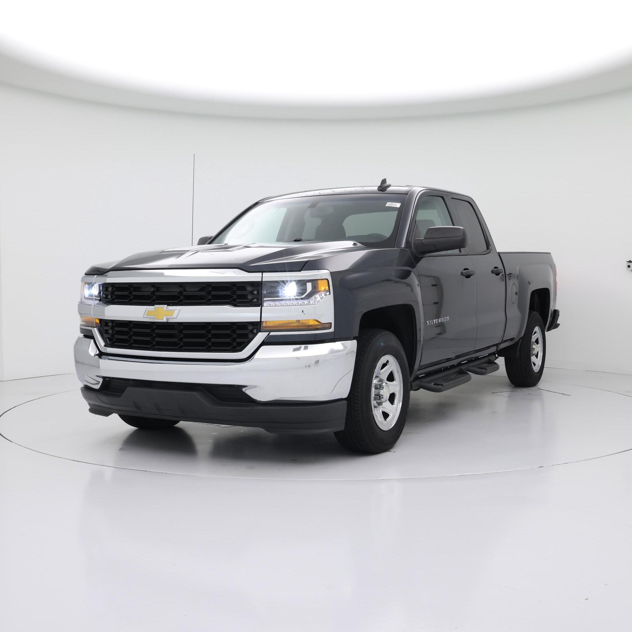 Thumbnail: 2017 Chevrolet Silverado 1500 - 4