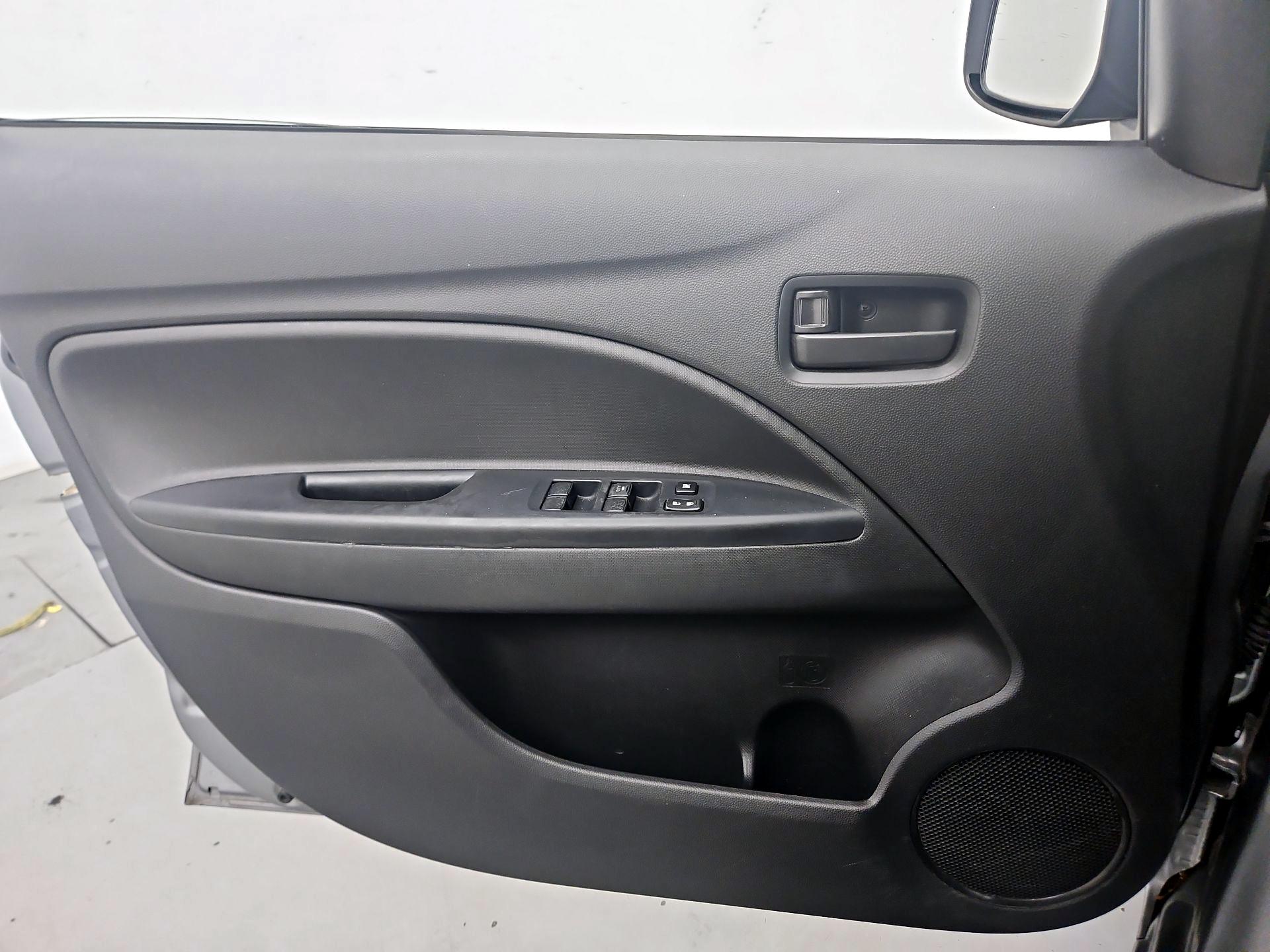 Thumbnail: 2018 Mitsubishi Mirage G4 - 12