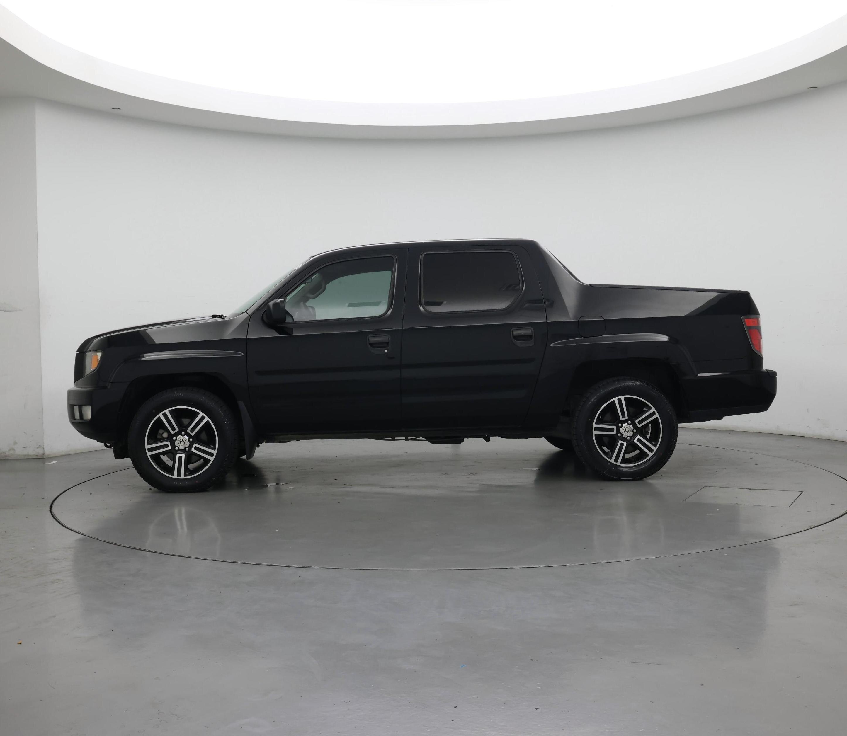 Thumbnail: 2013 Honda Ridgeline - 3