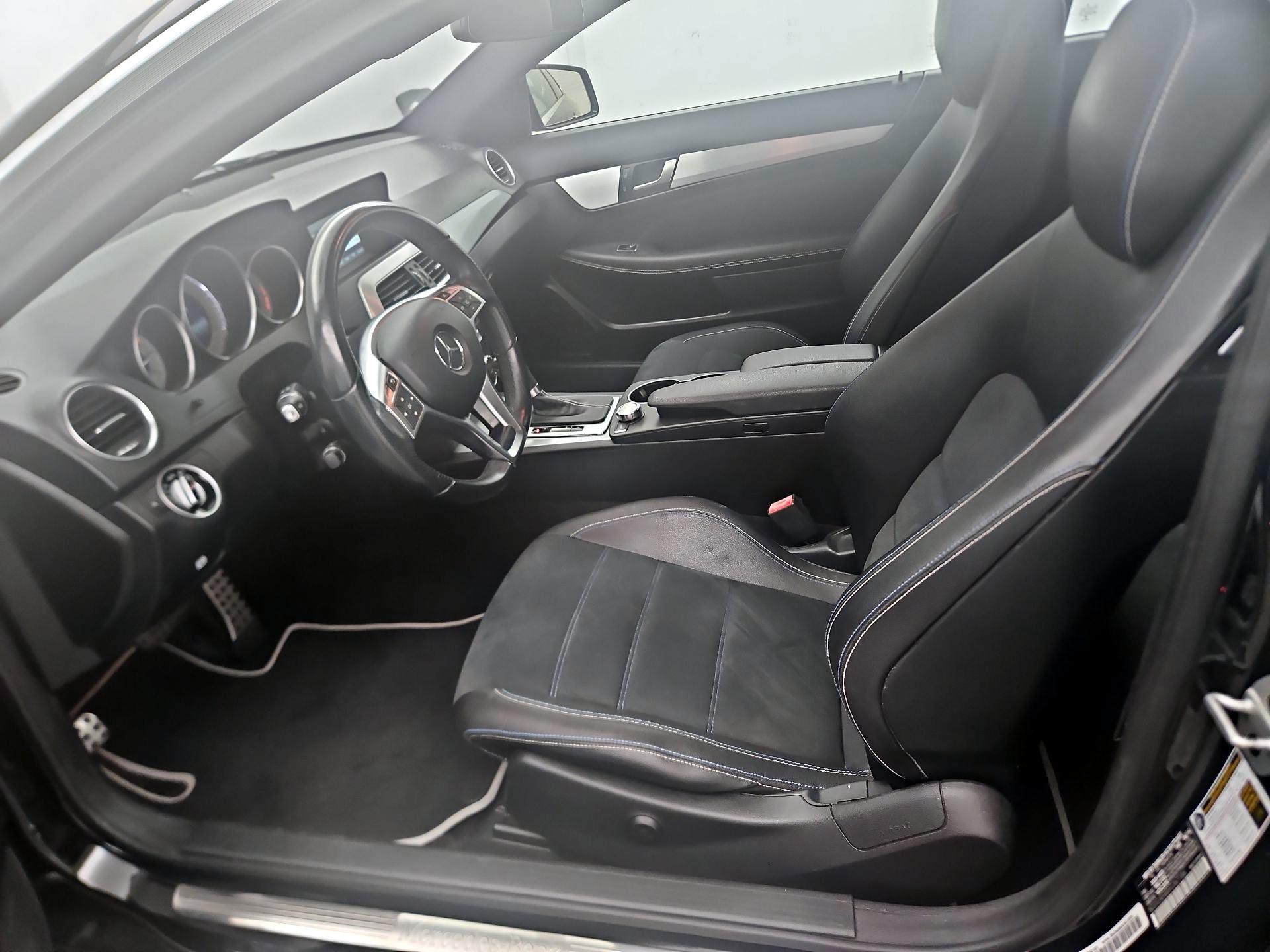 Thumbnail: 2015 Mercedes-Benz C-Class - 11