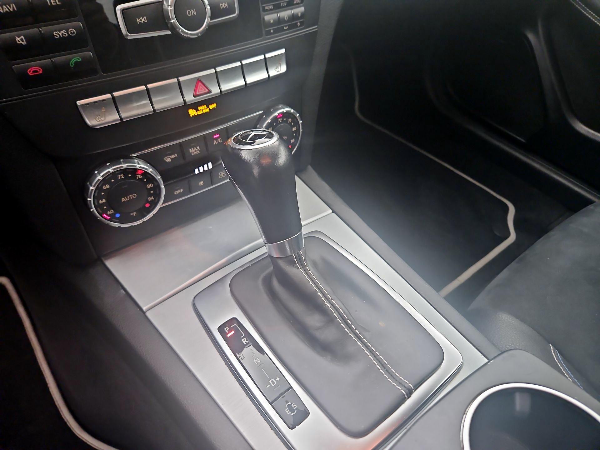 Thumbnail: 2015 Mercedes-Benz C-Class - 15