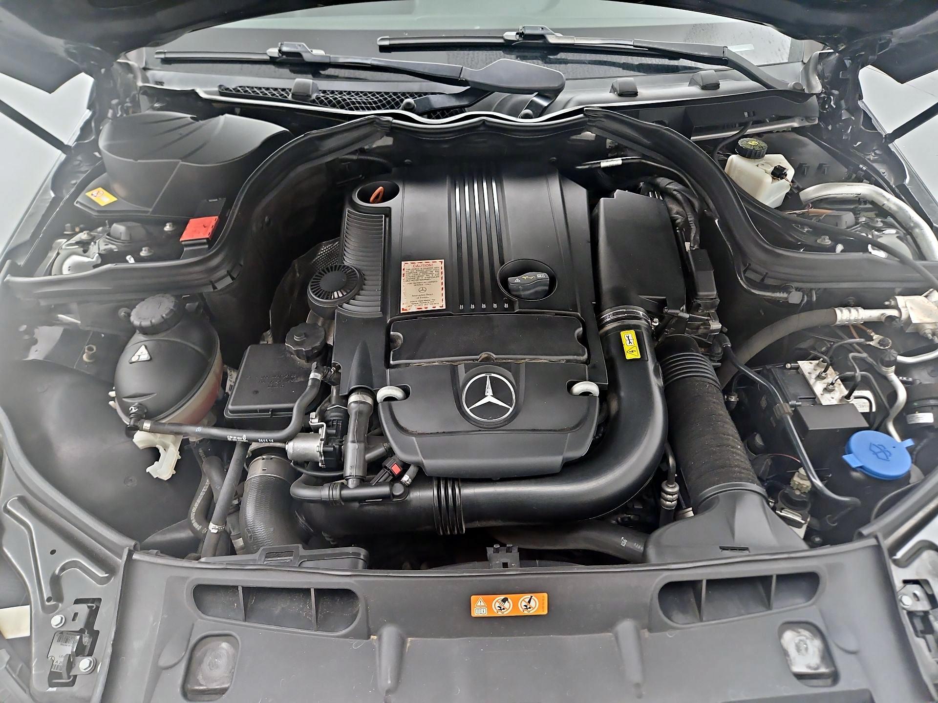 Thumbnail: 2015 Mercedes-Benz C-Class - 17