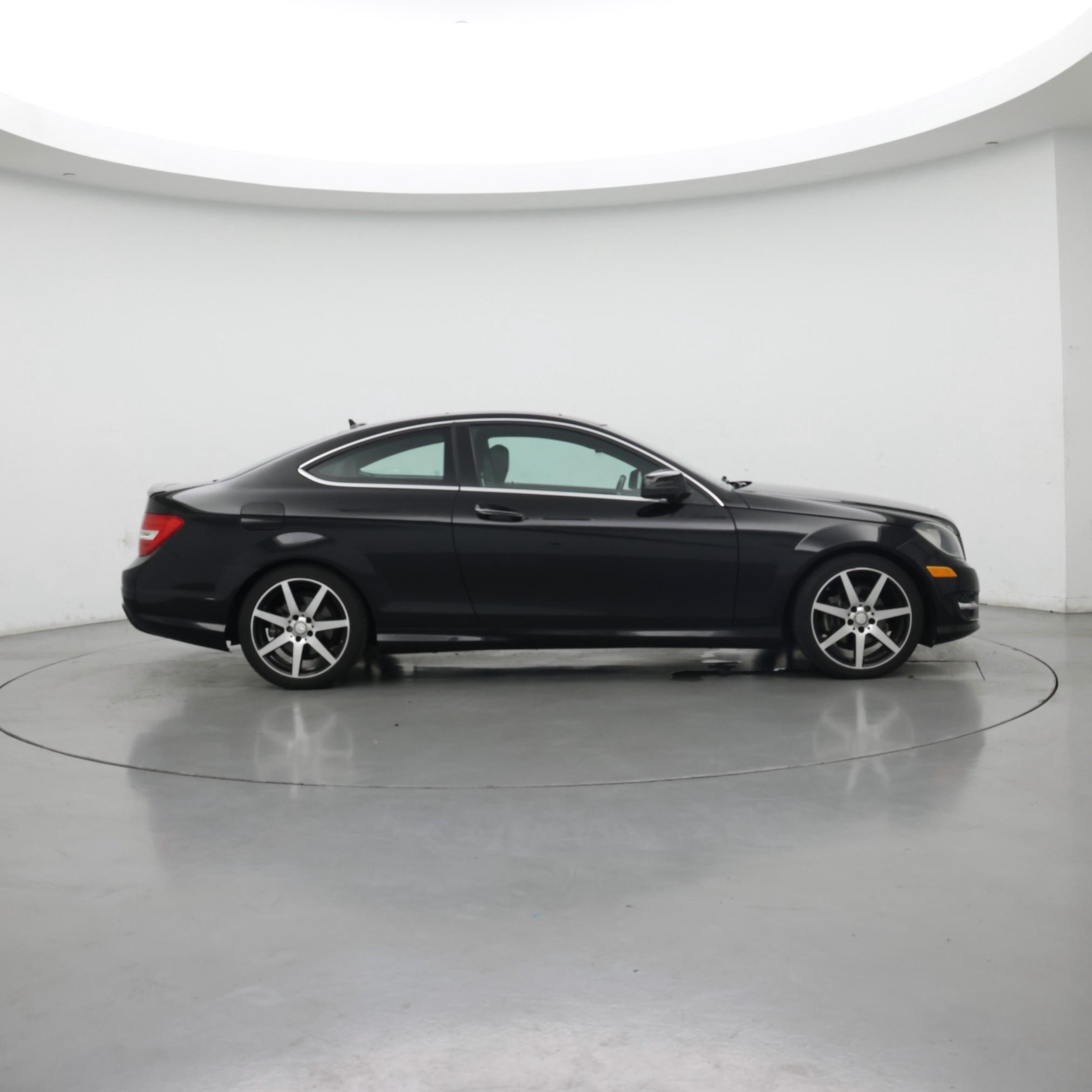 Thumbnail: 2015 Mercedes-Benz C-Class - 7