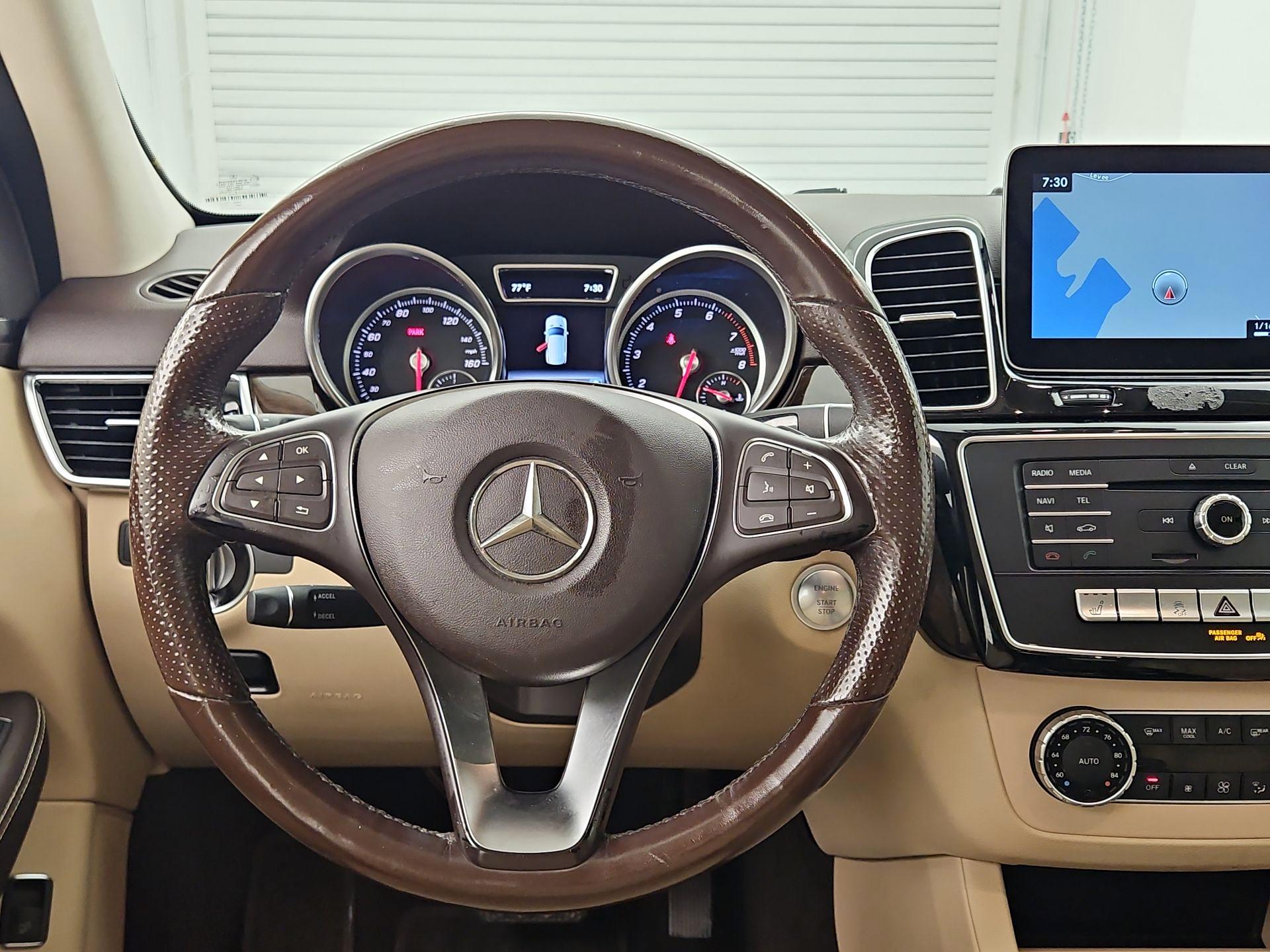 Thumbnail: 2018 Mercedes-Benz GLE - 10