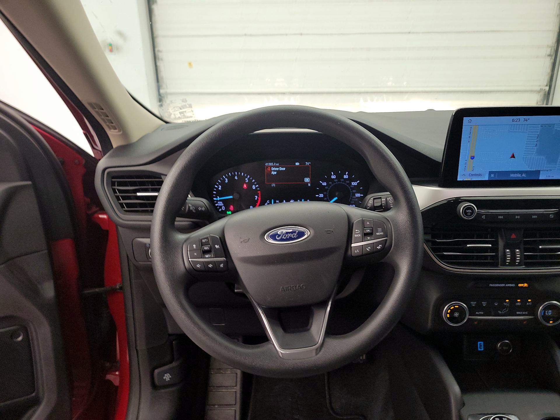 Thumbnail: 2020 Ford Escape - 10