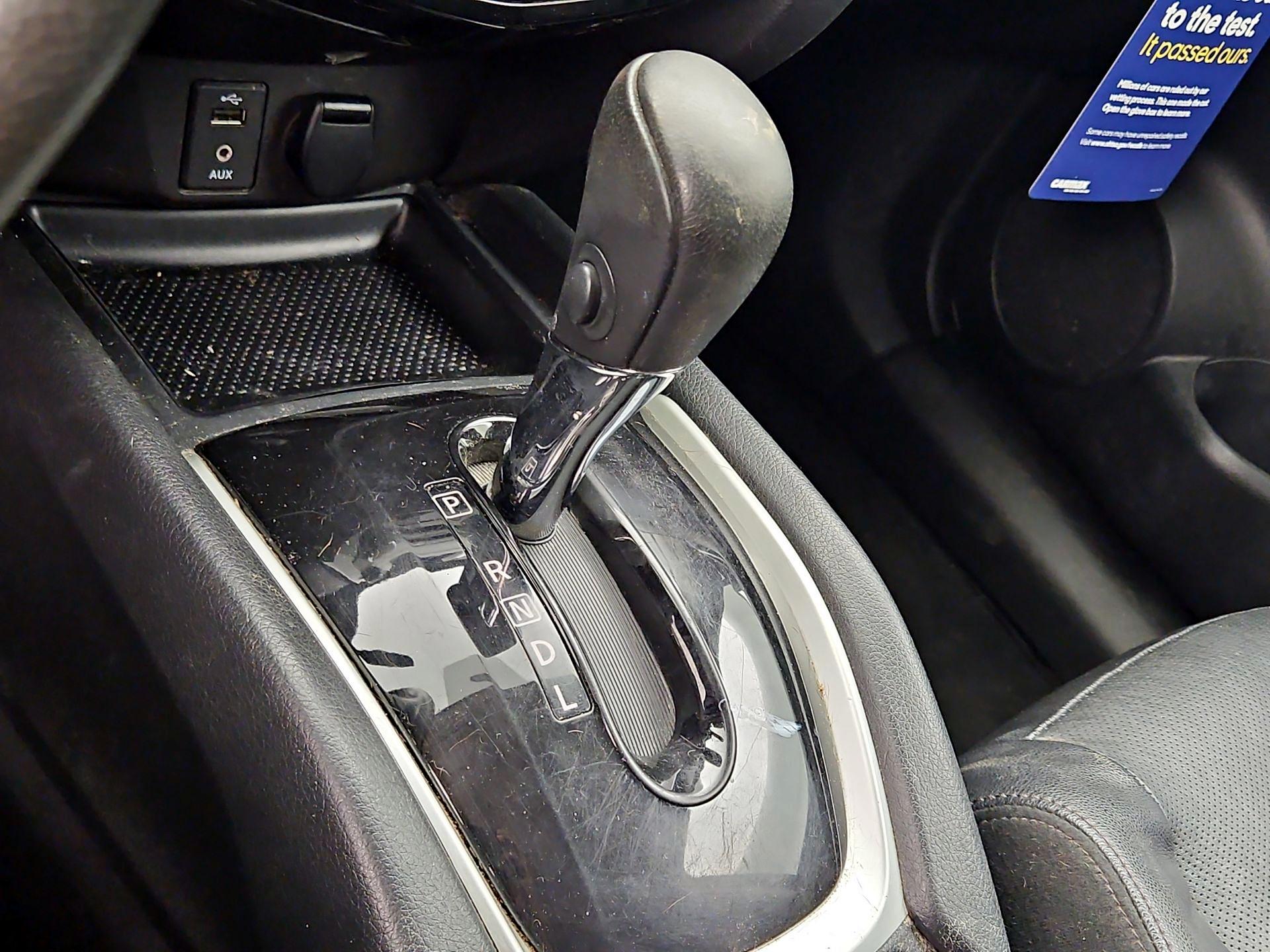 Thumbnail: 2016 Nissan Rogue - 18