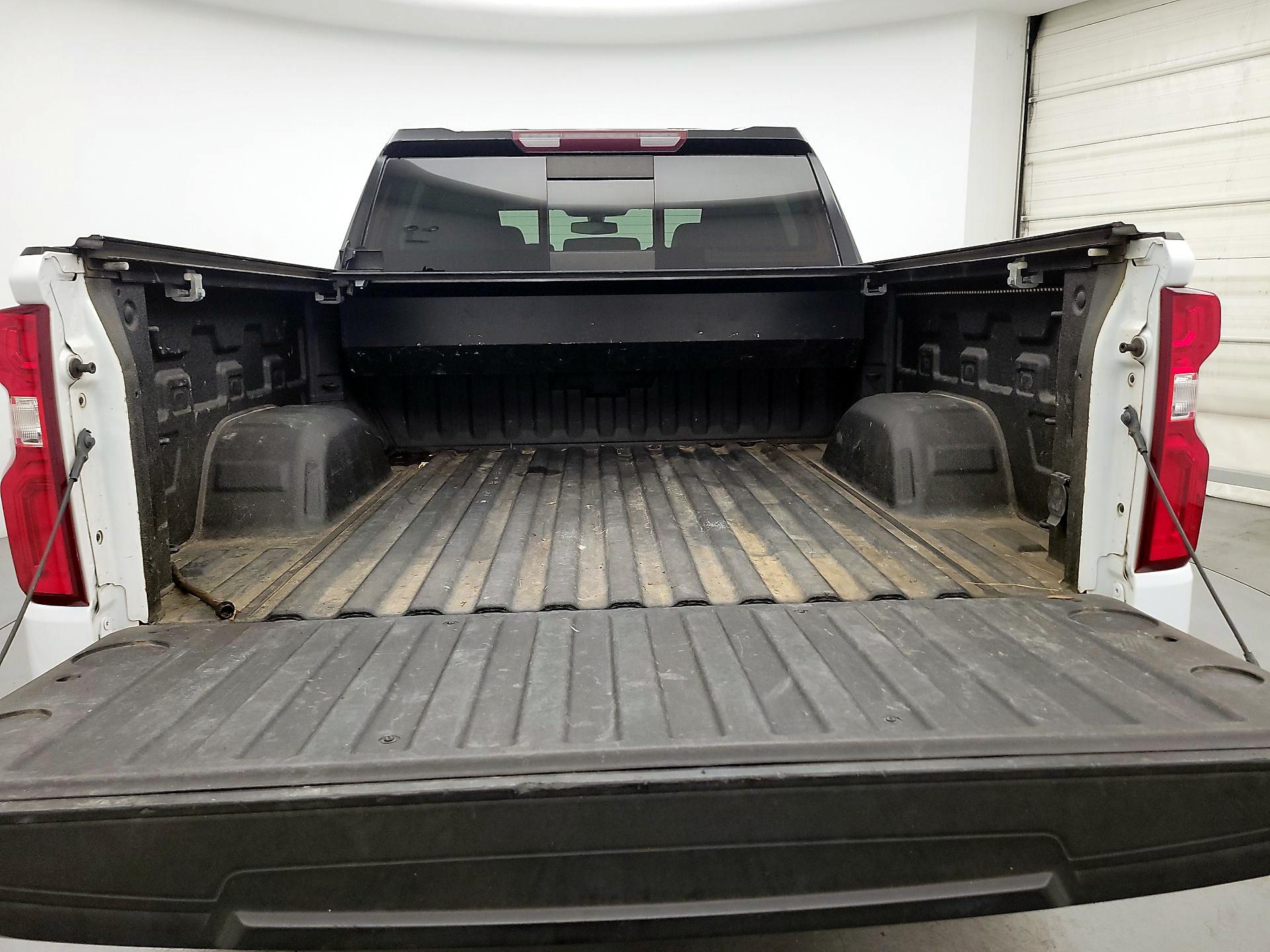 Thumbnail: 2020 Chevrolet Silverado 1500 - 16