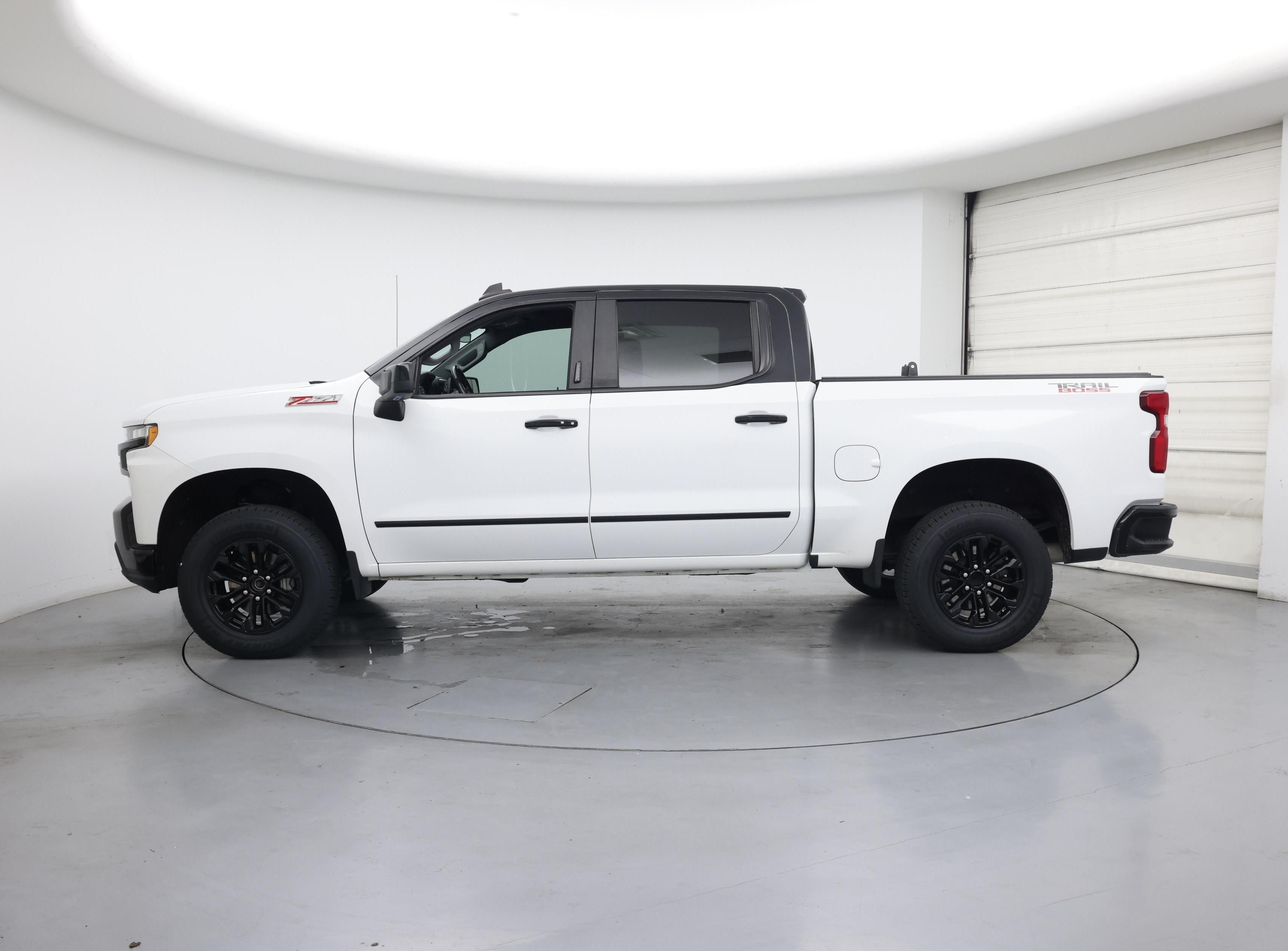 Thumbnail: 2020 Chevrolet Silverado 1500 - 3