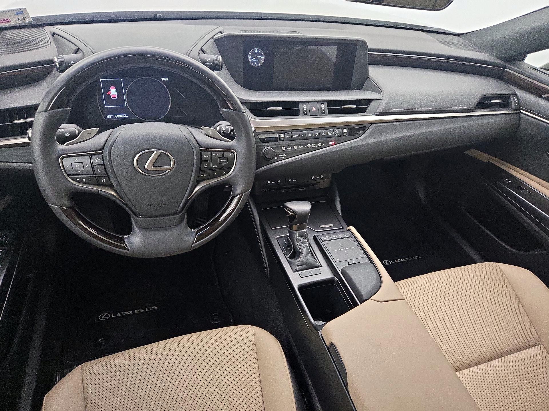 Thumbnail: 2019 Lexus ES - 9